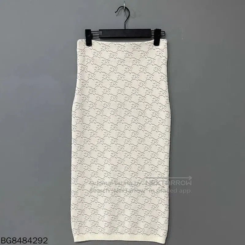 Fendi Fendi Midi White Dress for Women . Size XXS / US 00 / IT 34 - 2 Thumbnail