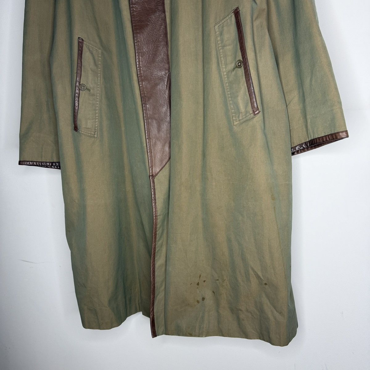 Burberry Vintage Burberry London Trench Coat Leather Collar Accents Size US L / EU 52-54 / 3 - 6 Thumbnail