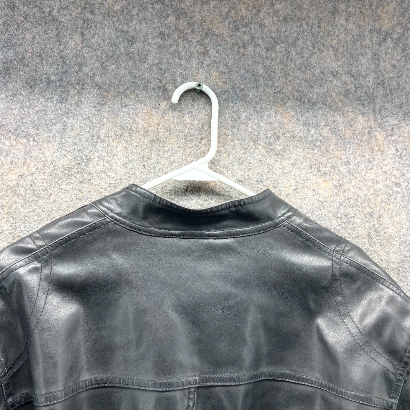 Vintage VINTAGE Columbia Jacket Men L Black Motorcycle 90s Leather Bomber Sportswear Size US L / EU 52-54 / 3 - 5 Thumbnail