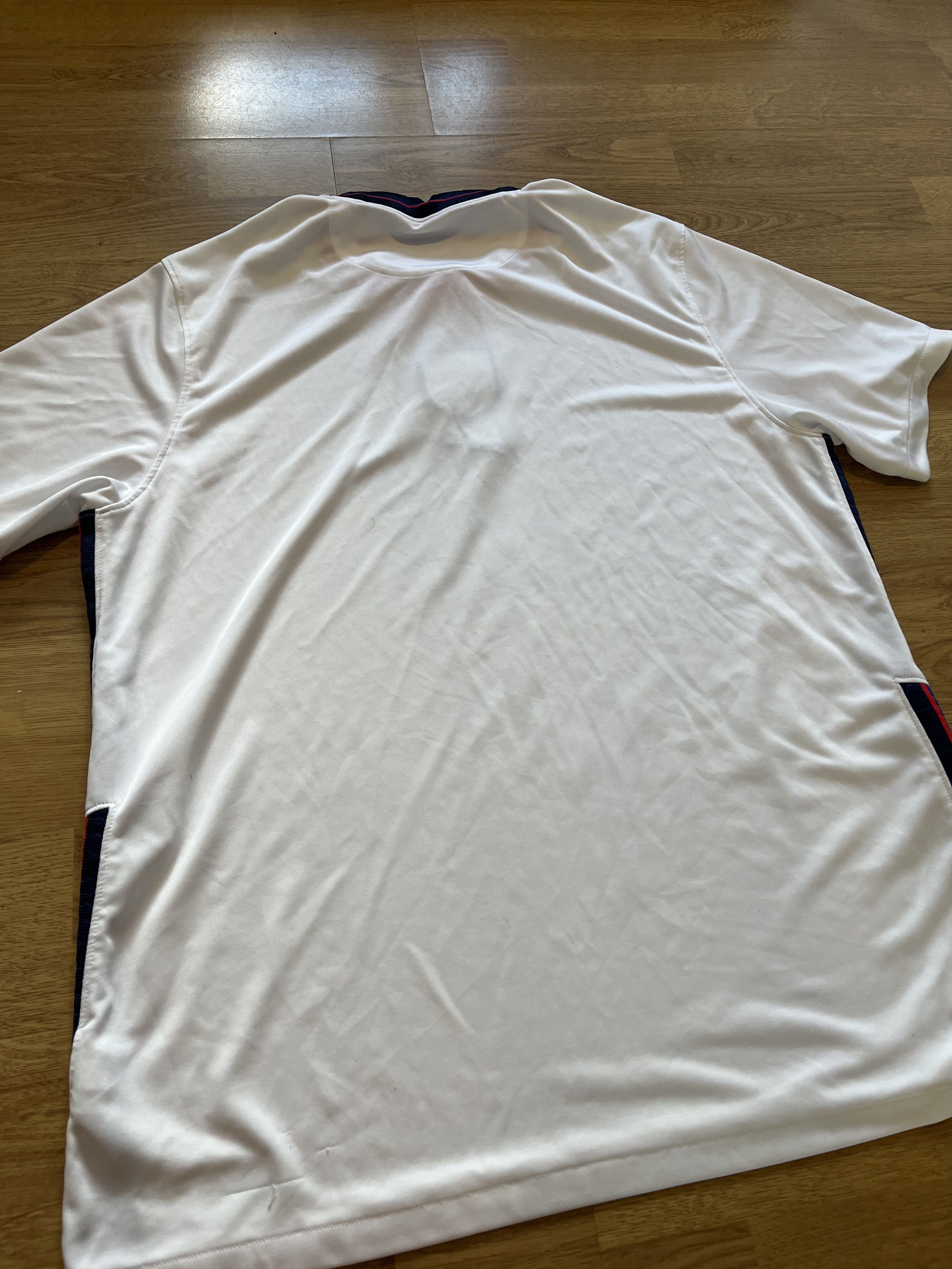 Nike England Nike football kit Size US XL / EU 56 / 4 - 5 Thumbnail