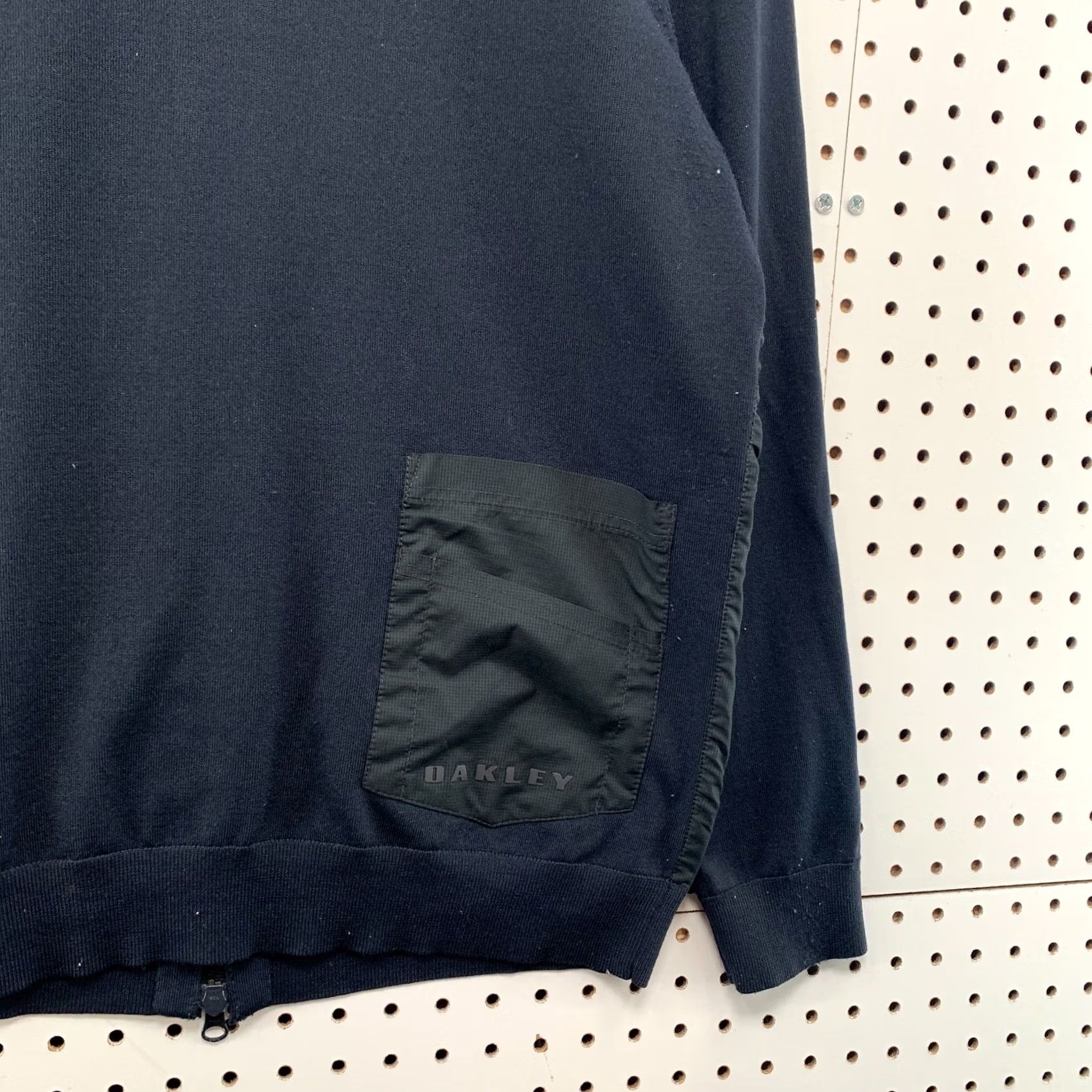 Oakley Oakley Windbreaker Jacket Mens Large Black Lightweight Tailored Fit 21x27.5 Size US L / EU 52-54 / 3 - 3 Thumbnail