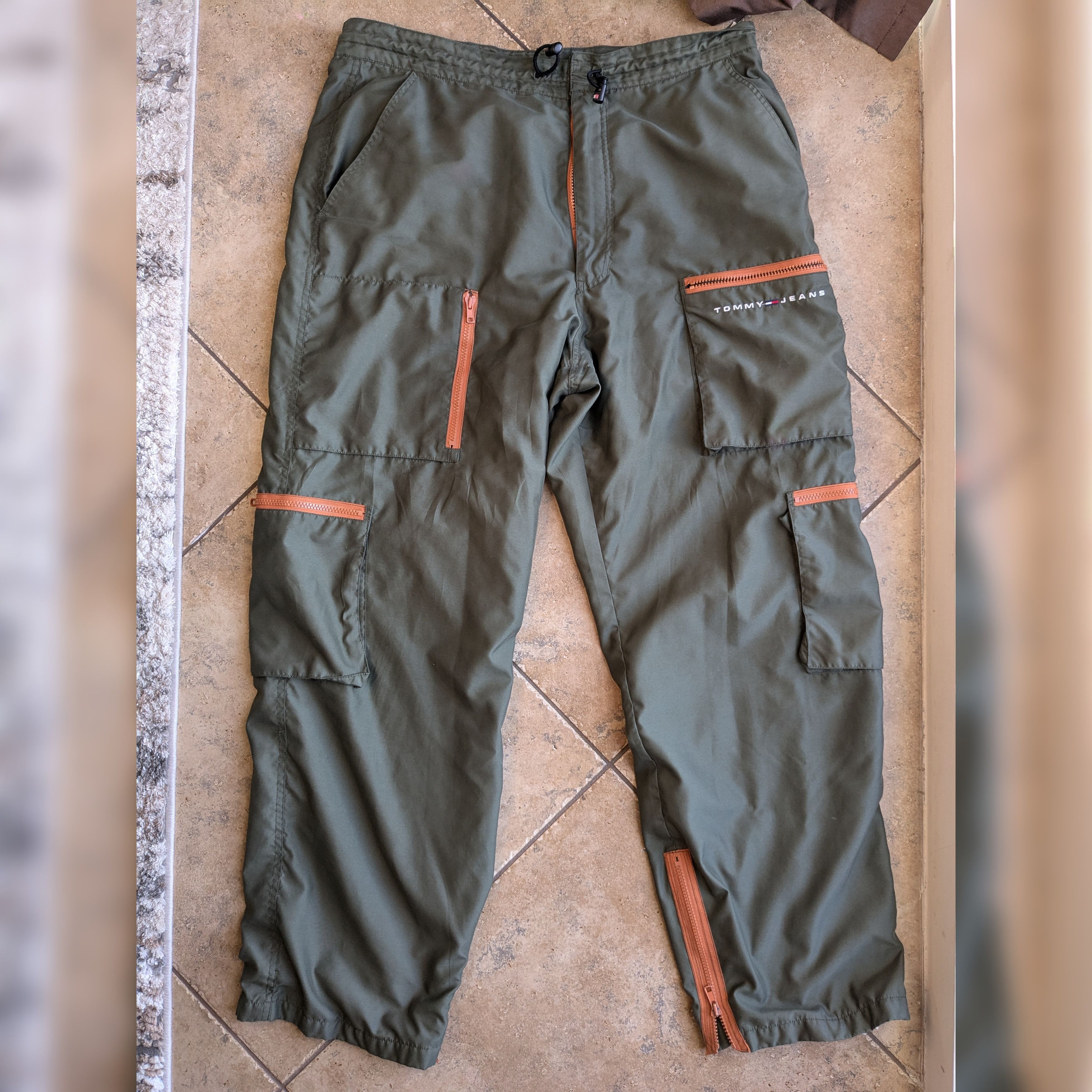 Tommy Jeans Parachute Cargo Pants