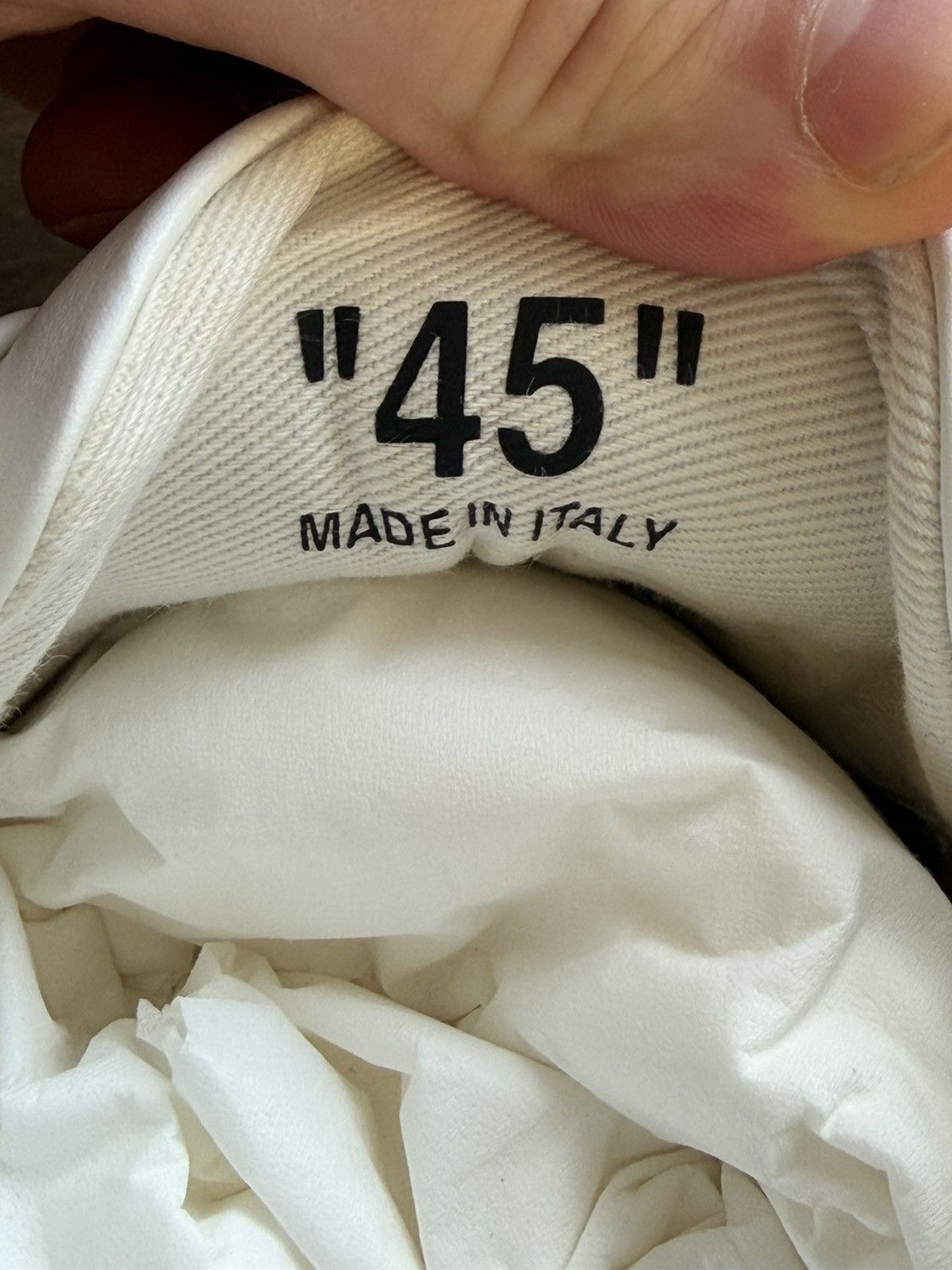Off-White Off-White Arrows Sneakers Size US 12 / EU 45 - 8 Thumbnail