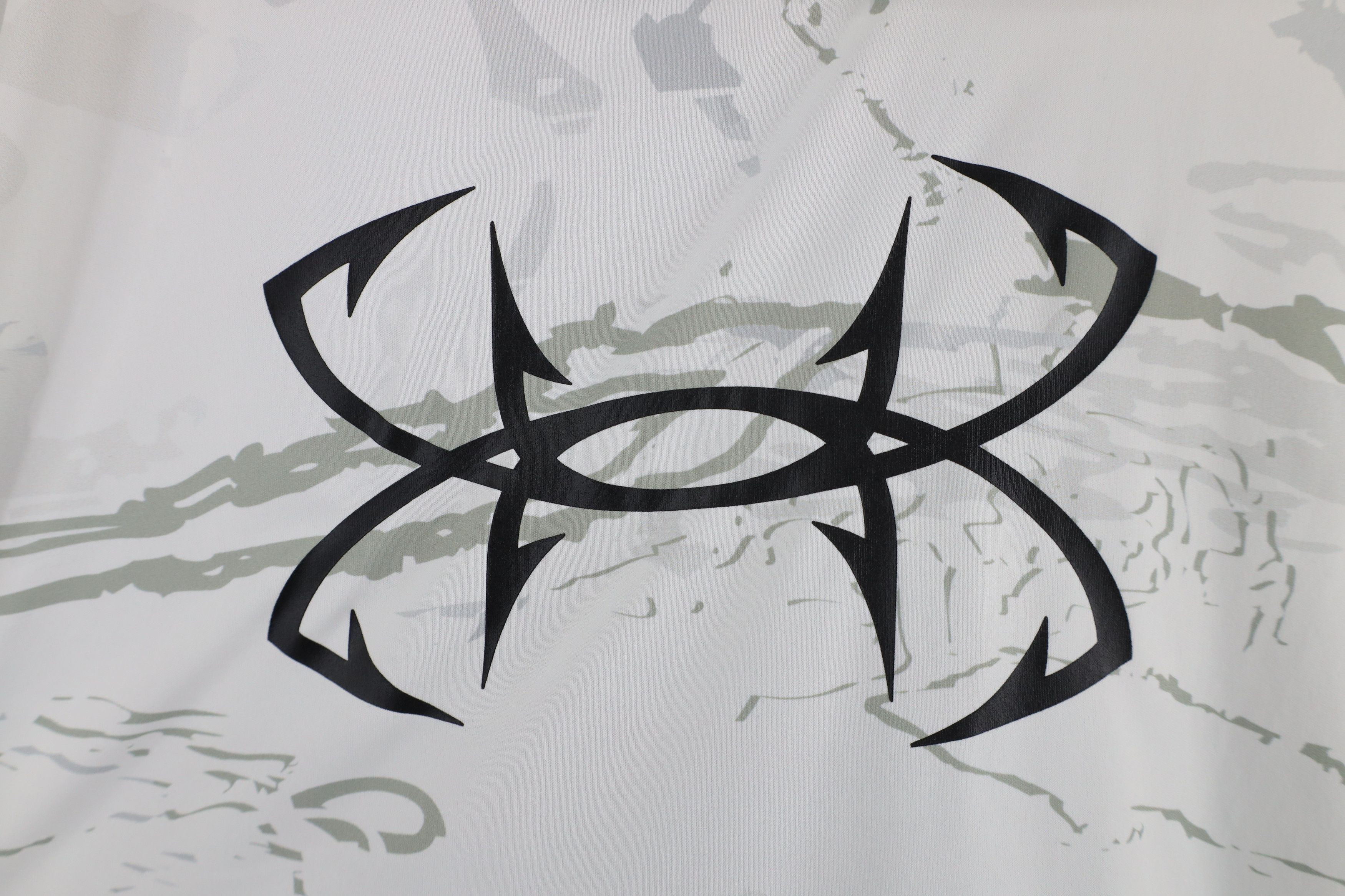 Under Armour × Vintage Under Armour Fishing Out Camouflage Hoodie T-Shirt White Size US L / EU 52-54 / 3 - 4 Thumbnail