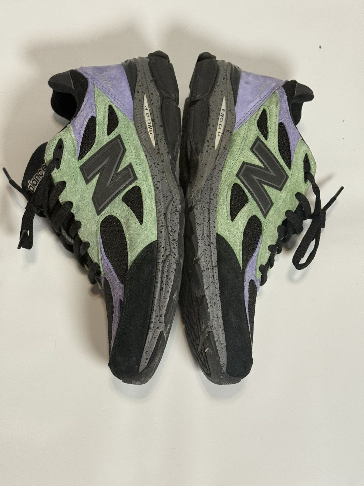 New Balance × Stray Rats New Balance 990v3 x Stray Rats “The Joker” – Size 11 Size US 11 / EU 44 - 3 Thumbnail