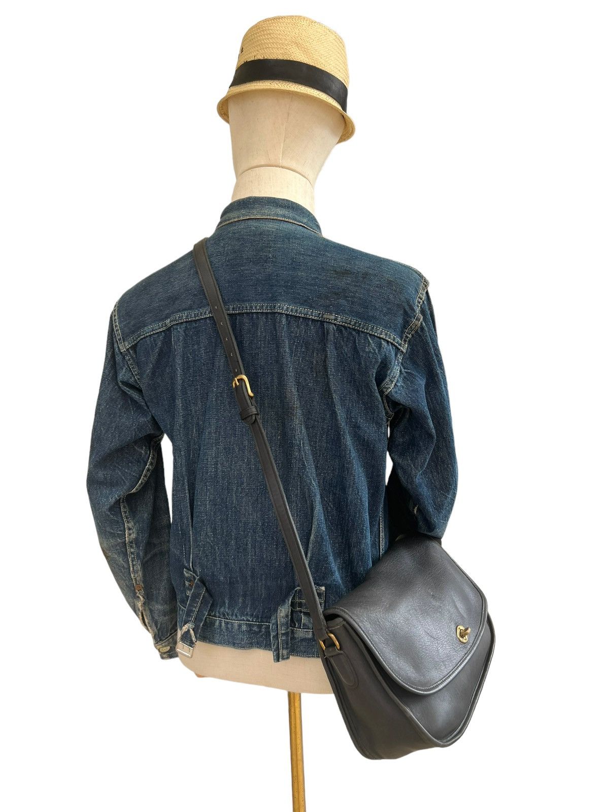 Coach Vintage Coach Usa Made Patina Cowhide Leather Shoulder Bag Size ONE SIZE - 5 Thumbnail