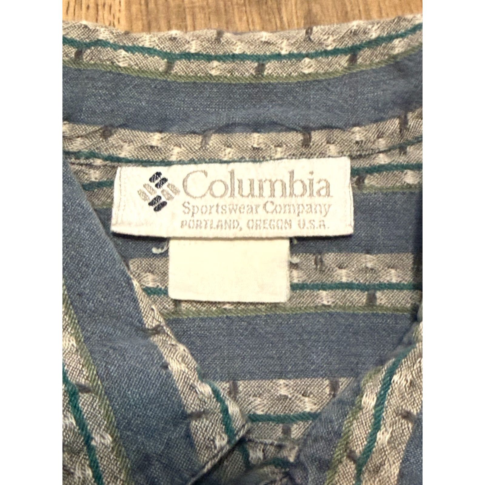 Vintage Columbia Shirt Men's Medium Gray Short Sleeve Button Up Striped Casual Size US M / EU 48-50 / 2 - 6 Thumbnail