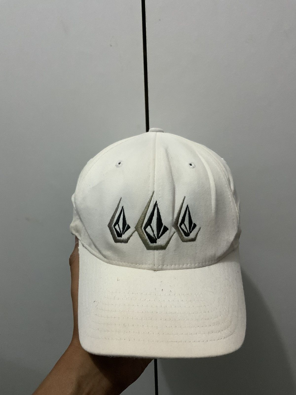 Volcom Volcom Big Logo Fitted Hat Size ONE SIZE - 5 Thumbnail