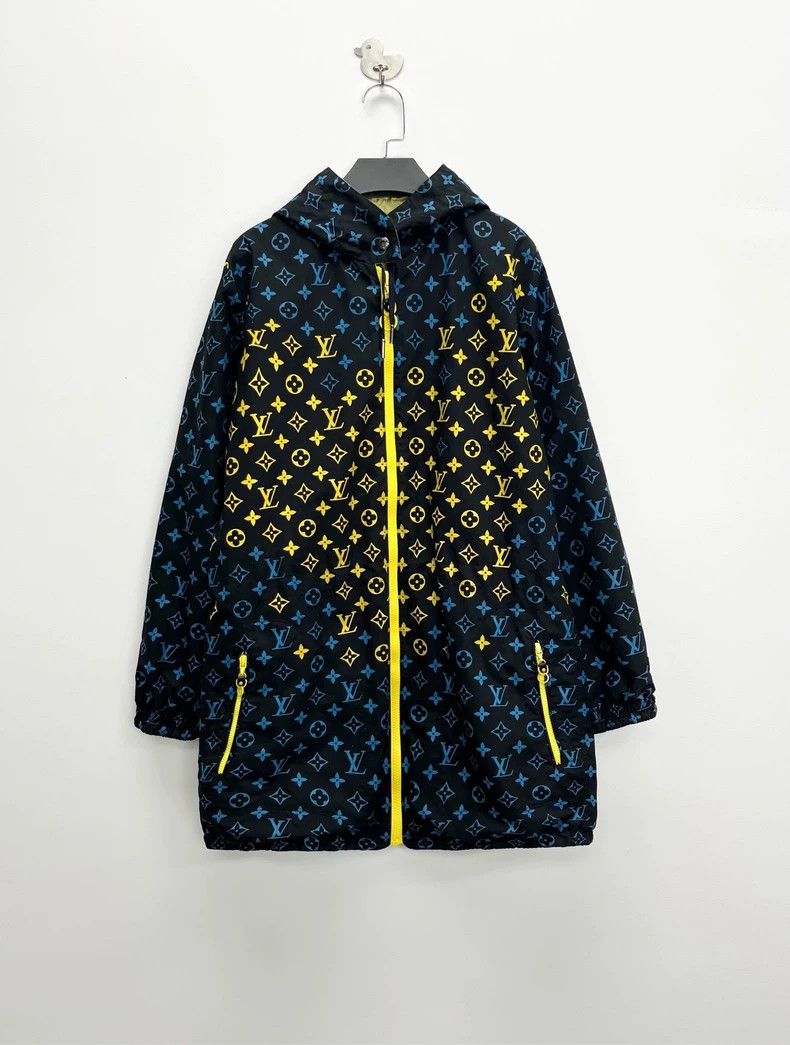 Louis Vuitton Louis Vuitton Ombré full logo reversible zip-up hooded bla Size XS / US 0-2 / IT 36-38 - 1 Thumbnail