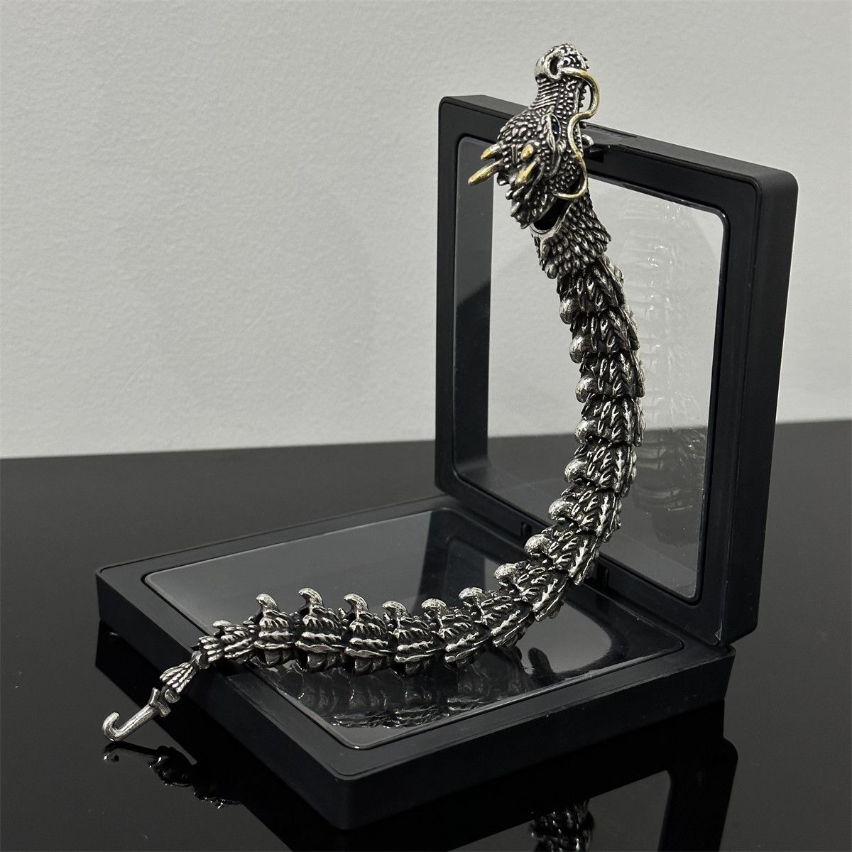 Japanese Brand Dragon Chain Bracelet Size ONE SIZE - 2 Thumbnail