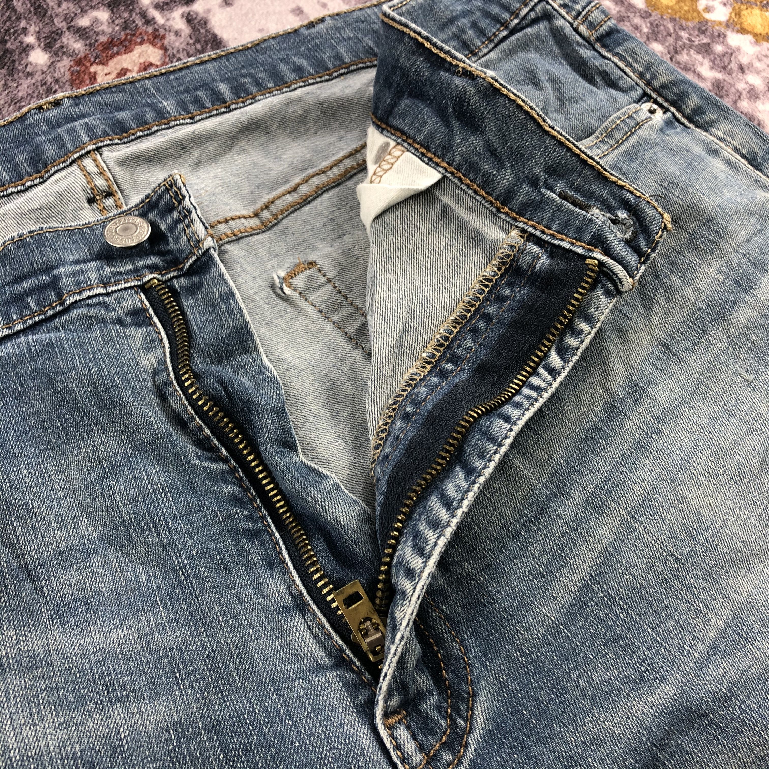 Levi's × Vintage Vintage Blue Wash Levis 559 Jeans-JM2617 Size US 38 / EU 54 - 12 Thumbnail