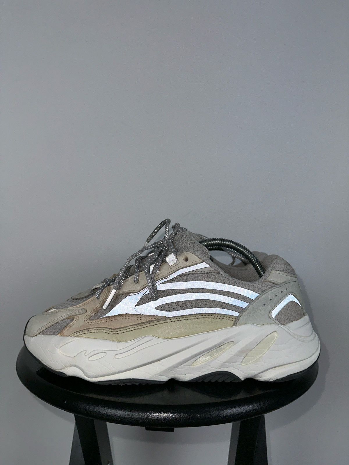 Adidas Adidas Yeezy Boost 700 V2 Cream Sneakers Size US 9.5 / EU 42-43 - 4 Thumbnail