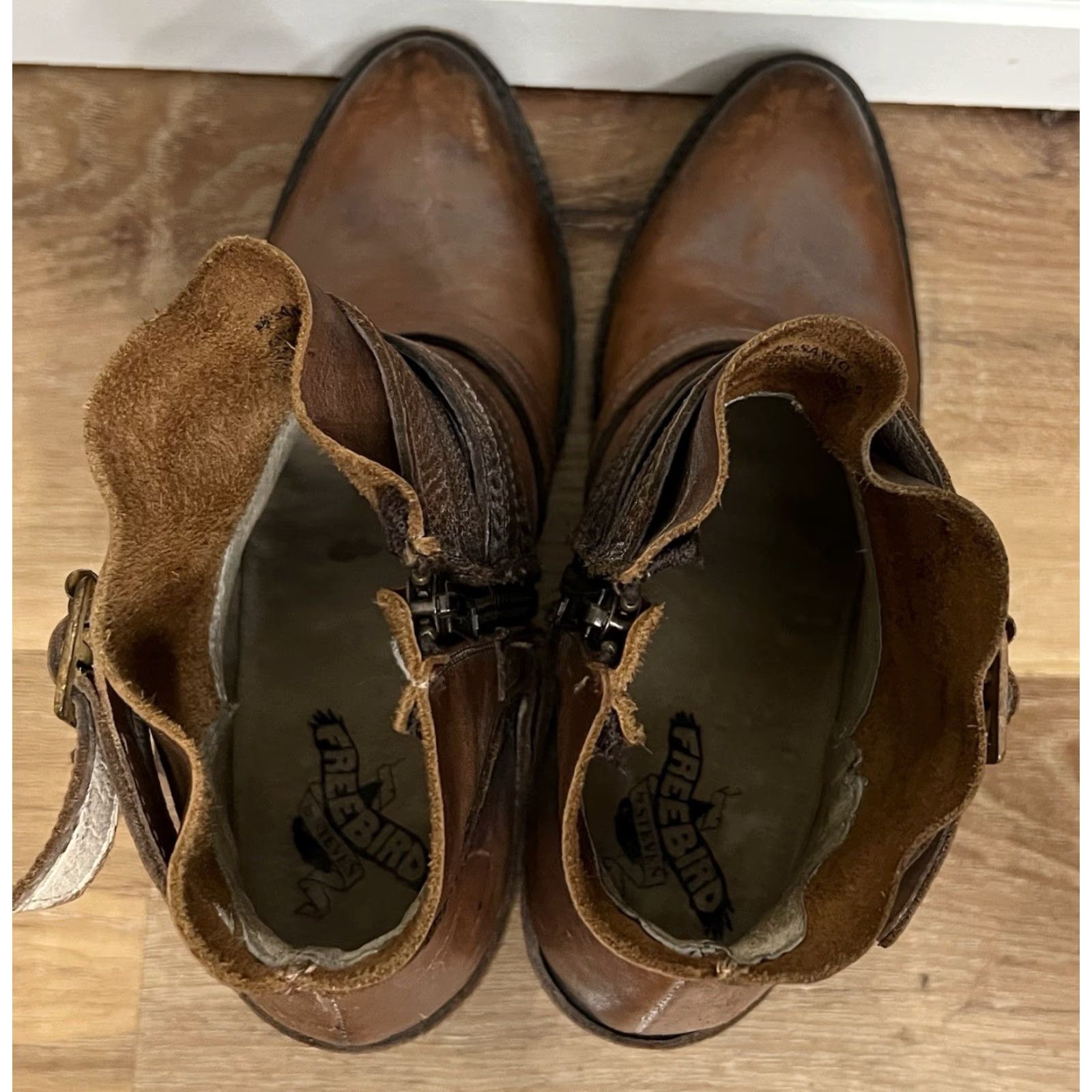 FREEBIRD **Bohemian Freebird Santo Women's Brown Leather Ankle Boot Size 9** User: **Brown Freebird Santo Women's Bohemian Leather Ankle Boot Size 9** Size US 9 / IT 39 - 7 Thumbnail