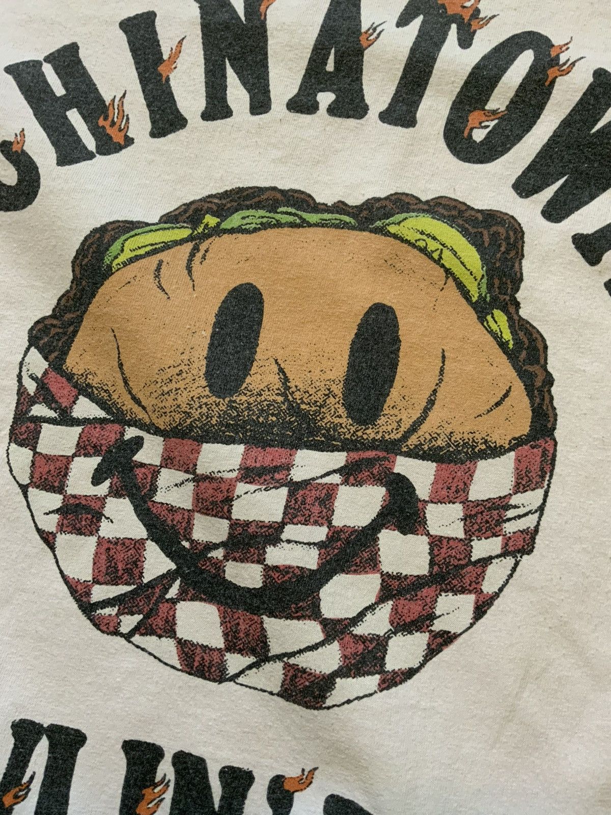 Market Chinatown Market X Howlin Rays Nashville Hot Chicken T-Shir Size US XXL / EU 58 / 5 - 7 Thumbnail