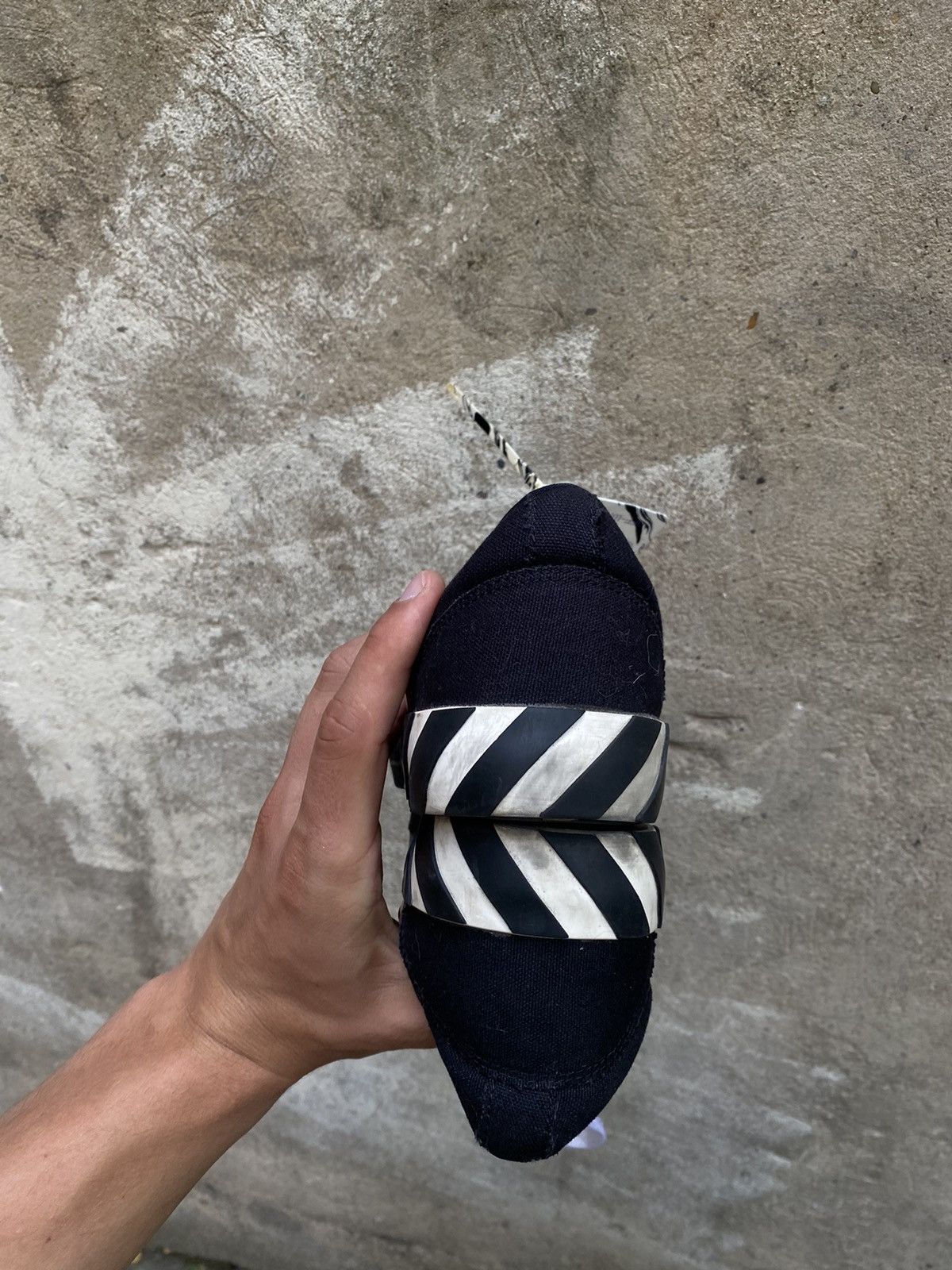 Off-White Off-White Low Sneakers Size US 9 / IT 39 - 6 Thumbnail