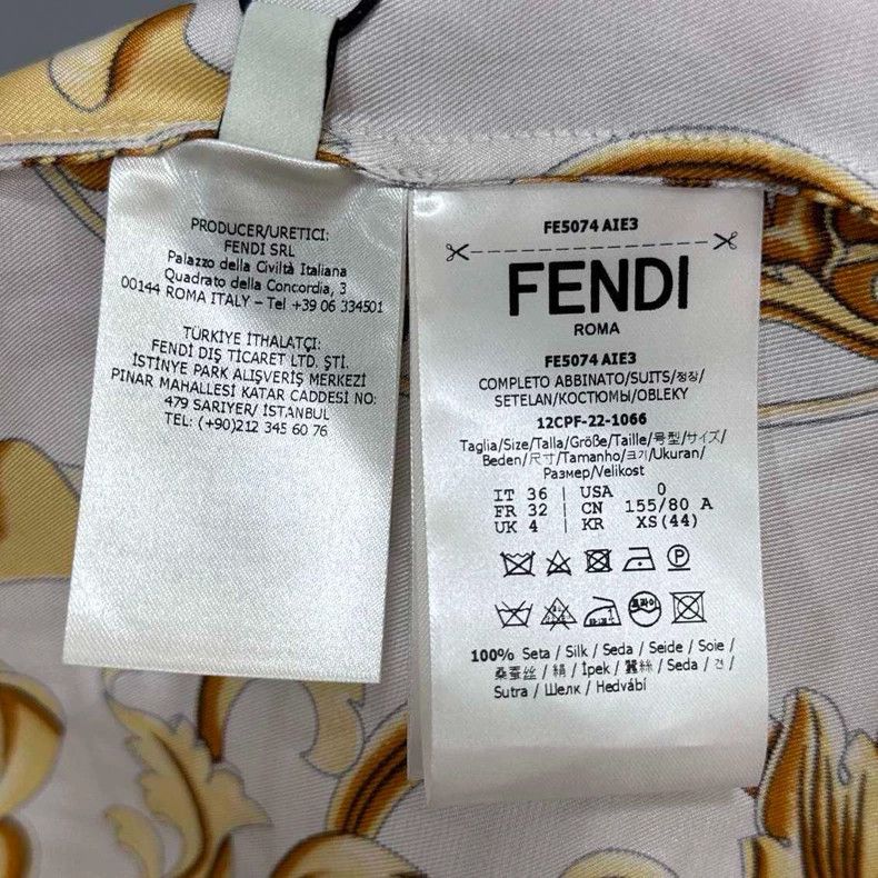 Versace Versace Silk pajama set Size US XS / EU 42 / 0 - 6 Thumbnail