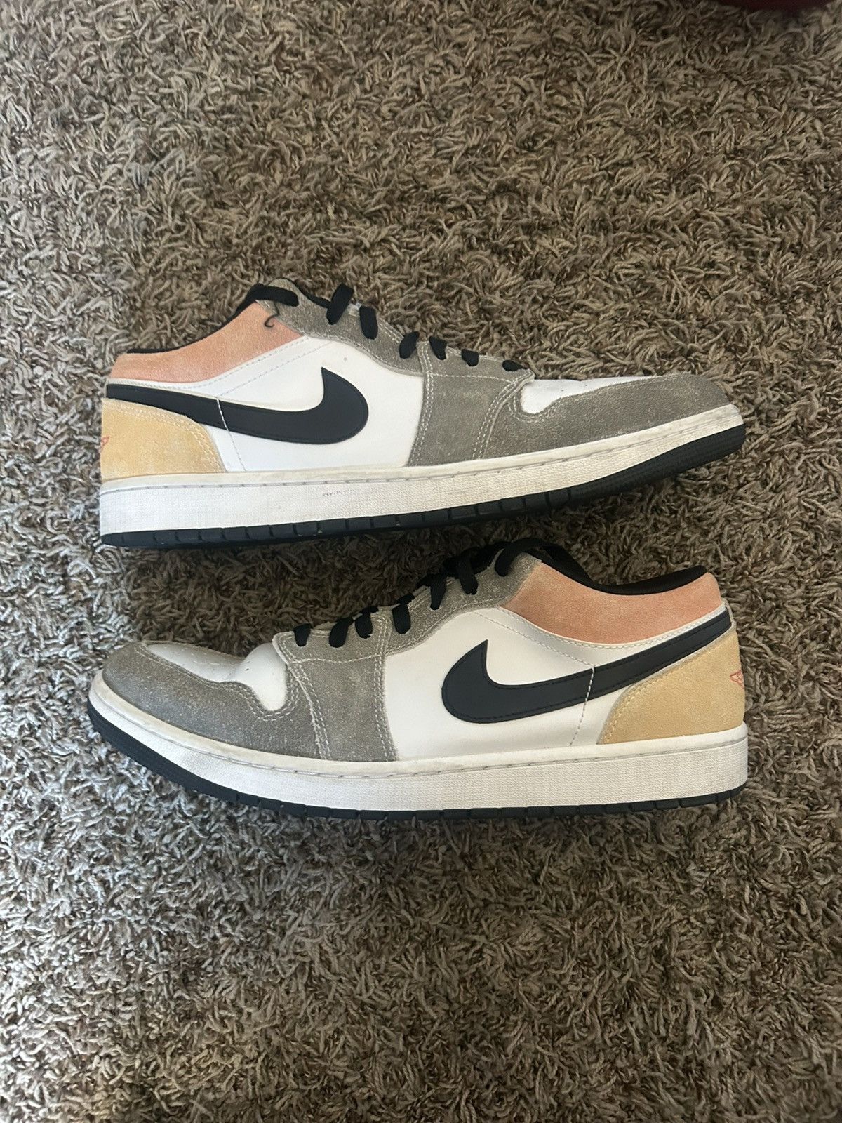 Nike Nike Air Jordan 1 Low SE Shoes 'Flight Club' Size 13 Size US 13 / EU 46 - 6 Thumbnail