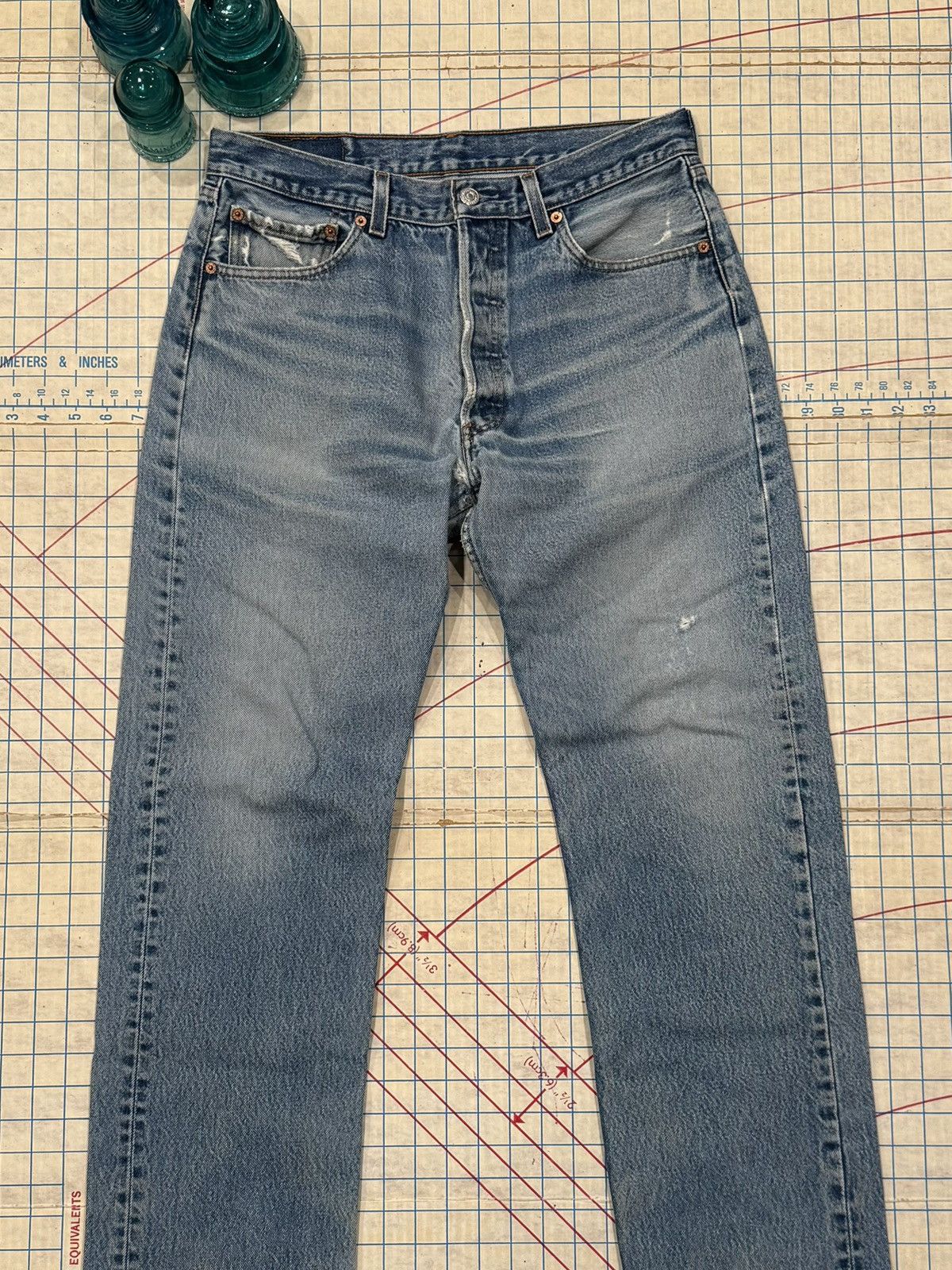 Levi's Vintage Levi’s 501 Jeans Mens Size 34x30 Nice Fade and Wear Size US 34 / EU 50 - 2 Thumbnail