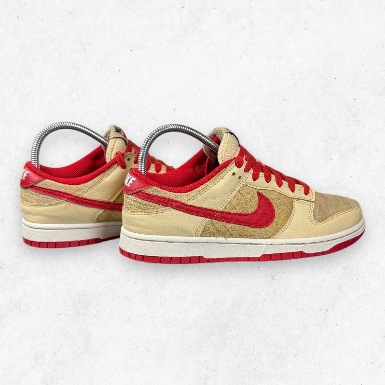Nike Nike Dunk Low SE Strawberry Waffle Size 8 HJ9100-294 Size US 8 / EU 41 - 4 Thumbnail