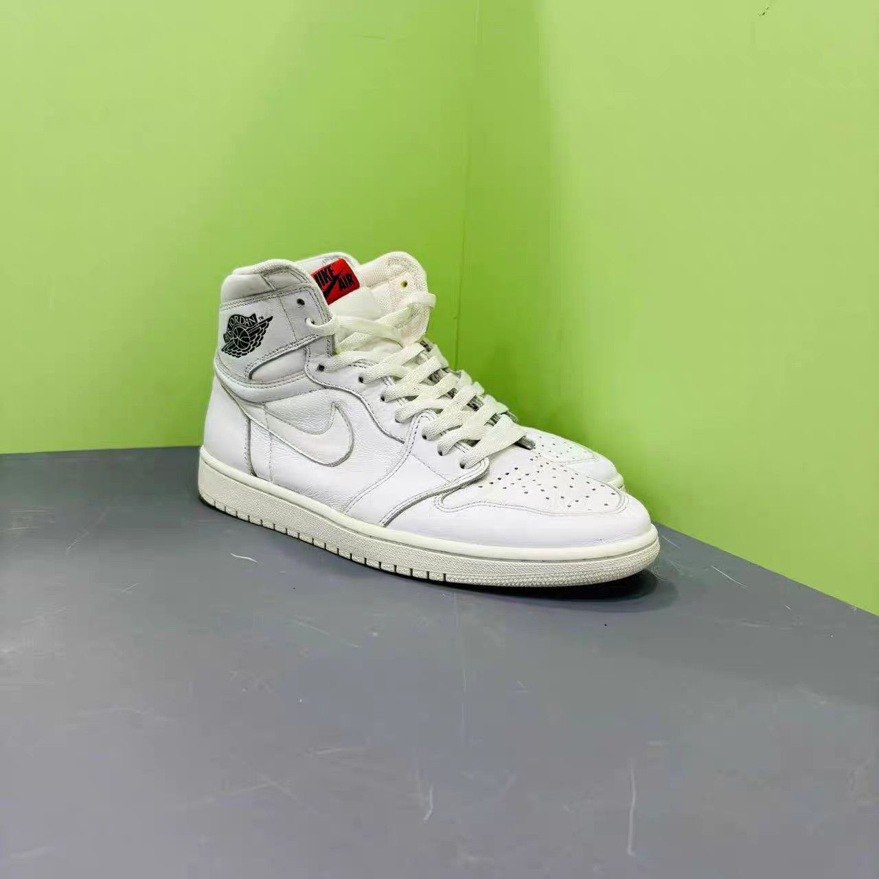 Jordan Brand Air Jordan 1 Retro High Yin Yang White K15 Size US 9.5 / EU 42-43 - 2 Thumbnail