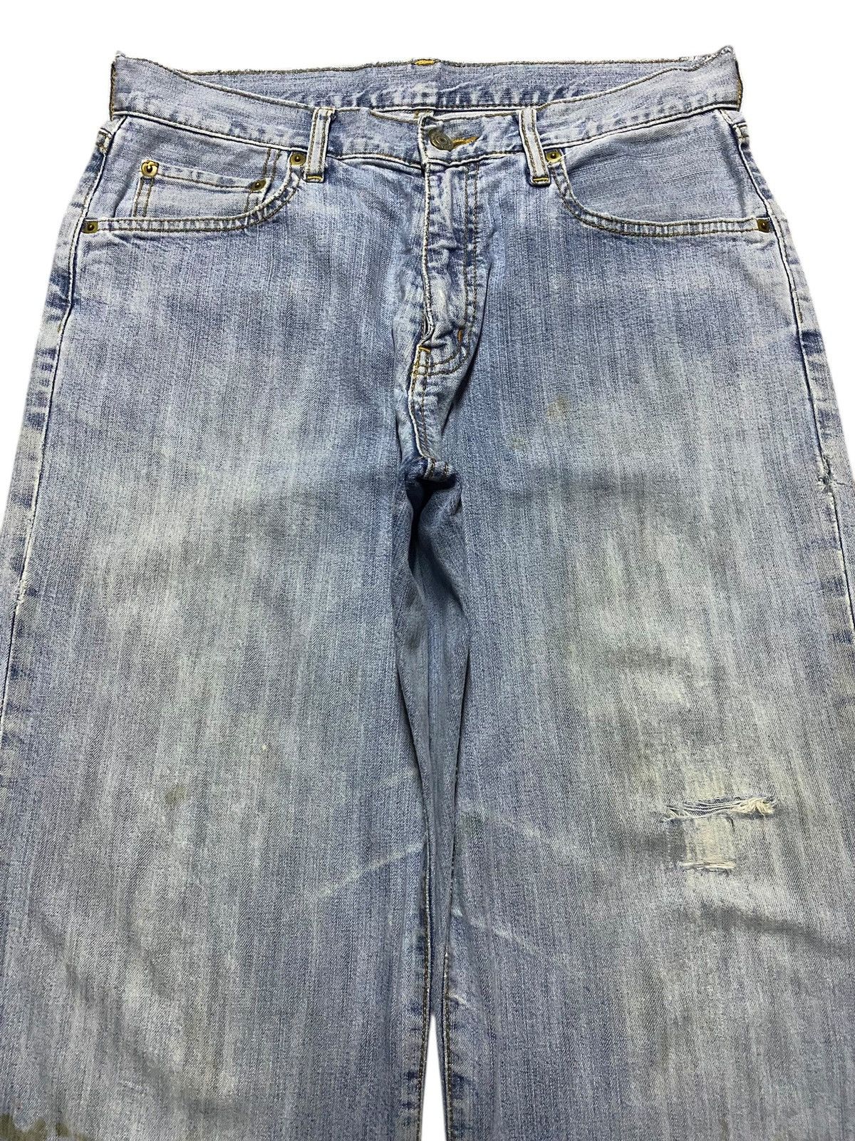 Japanese Brand Vintage Japanese Brand Uniqlo Light Wash Baggy Jeans Size US 32 / EU 48 - 3 Thumbnail