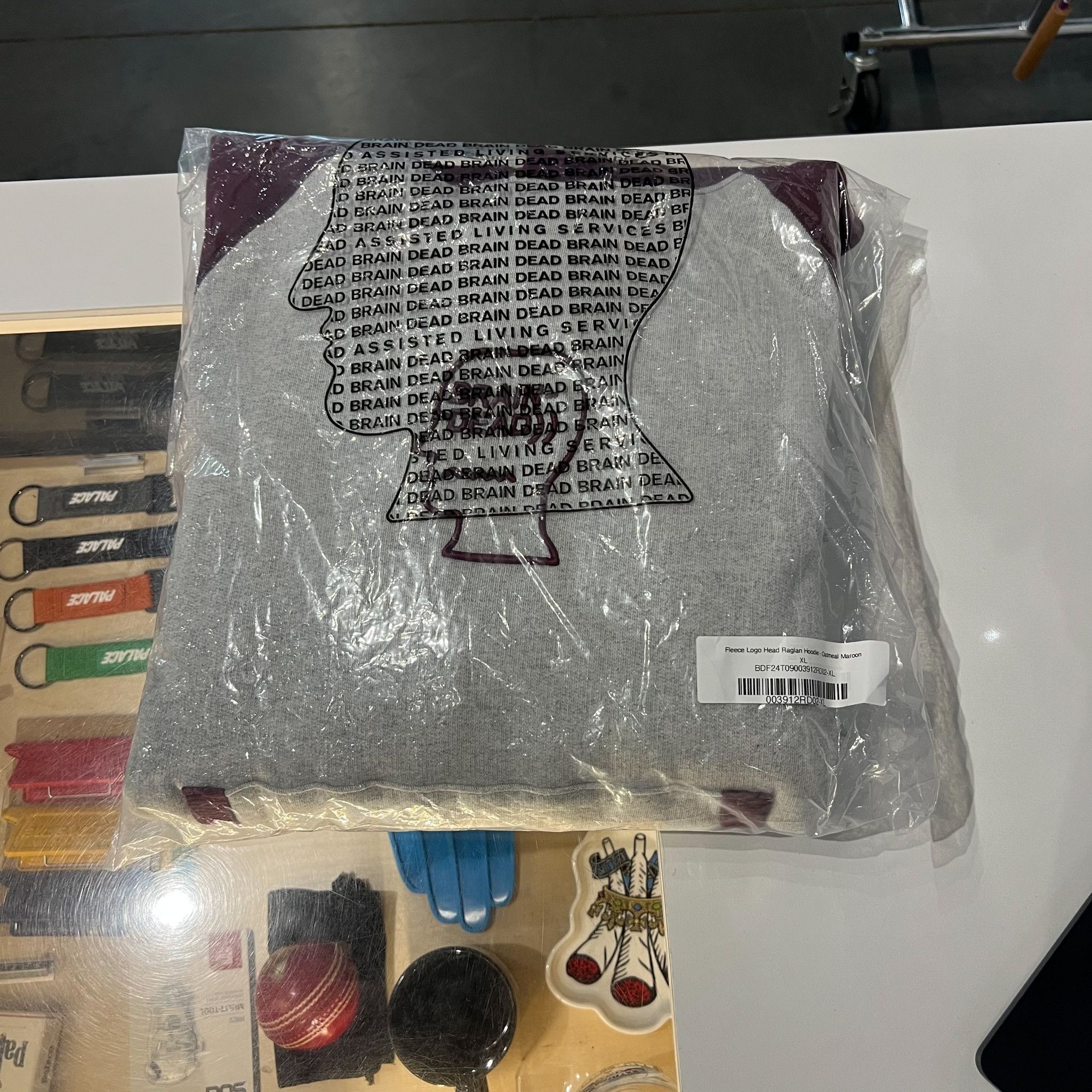 Brain Dead Brain Dead Fleece Logo Head Raglan Hoodie Maroon • XL Size US XL / EU 56 / 4 - 3 Thumbnail