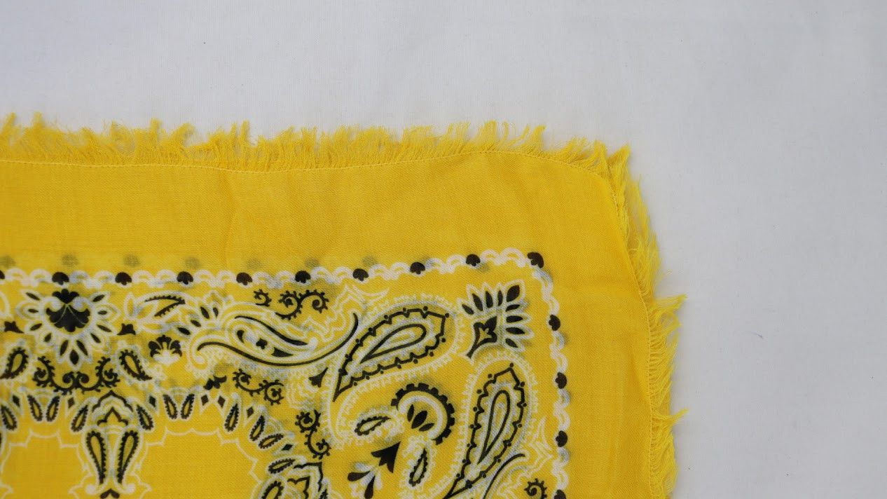 Saint Laurent Paris o1rshd1 Size: OS / Grand Rectangle Bandana Scarf in Yellow Size ONE SIZE - 3 Thumbnail