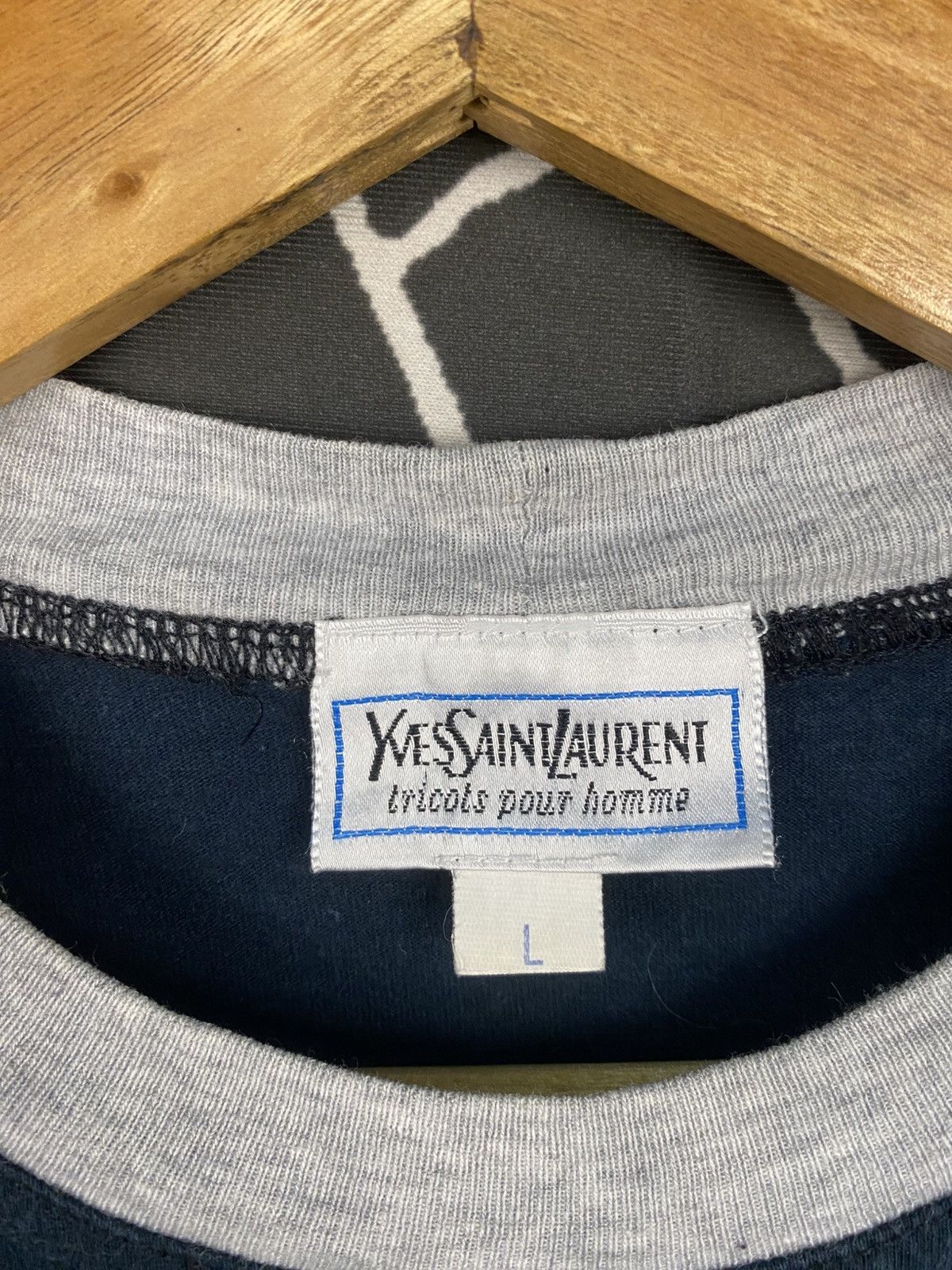 Yves Saint Laurent VINTAGE 90s YSL Made In Italy Big Logo Tee Size US L / EU 52-54 / 3 - 6 Thumbnail