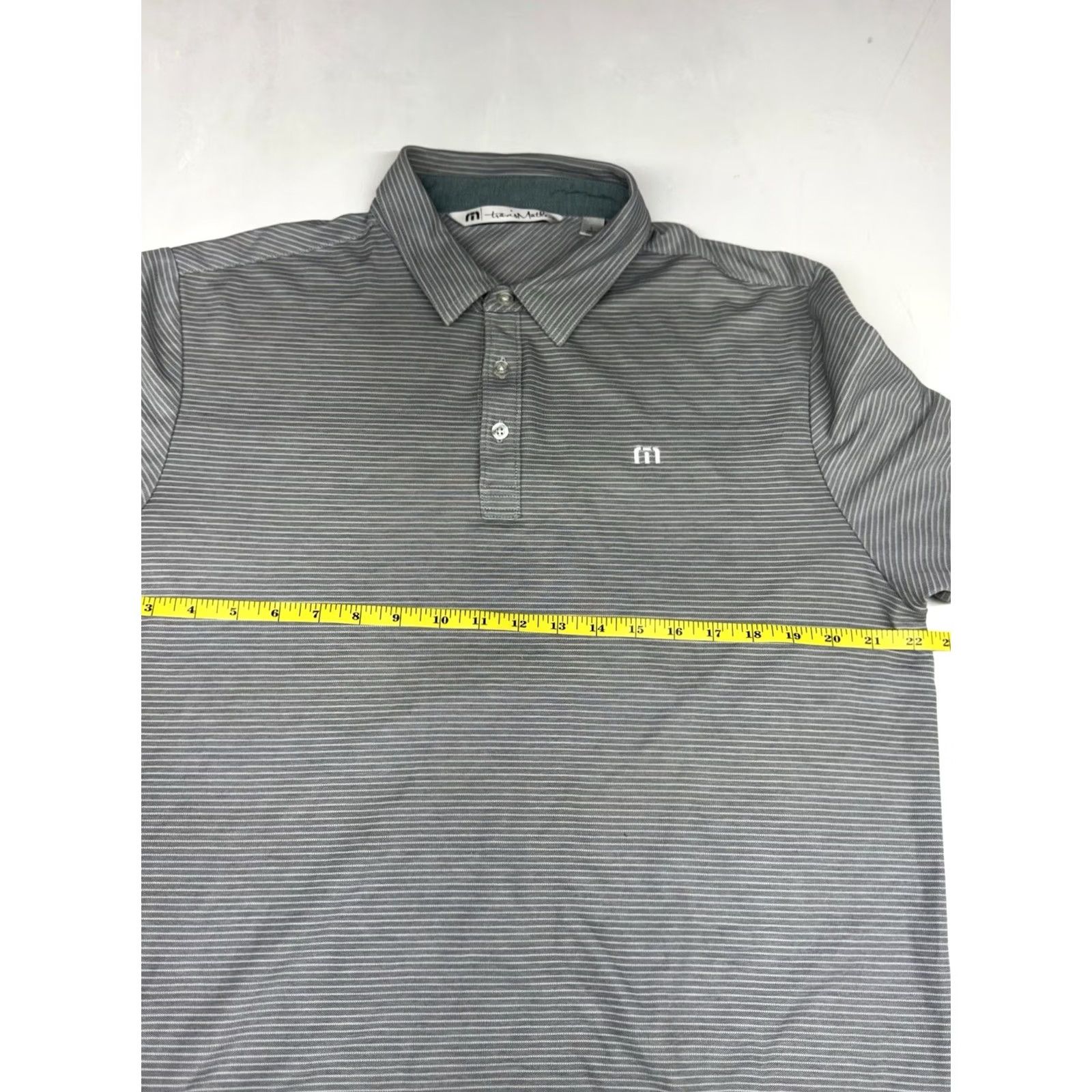 TravisMathew Travis Mathew Men Polo Shirt Striped Gray Embroidered Monarch Beach Golf Short Sleeve Size L Size US L / EU 52-54 / 3 - 4 Thumbnail