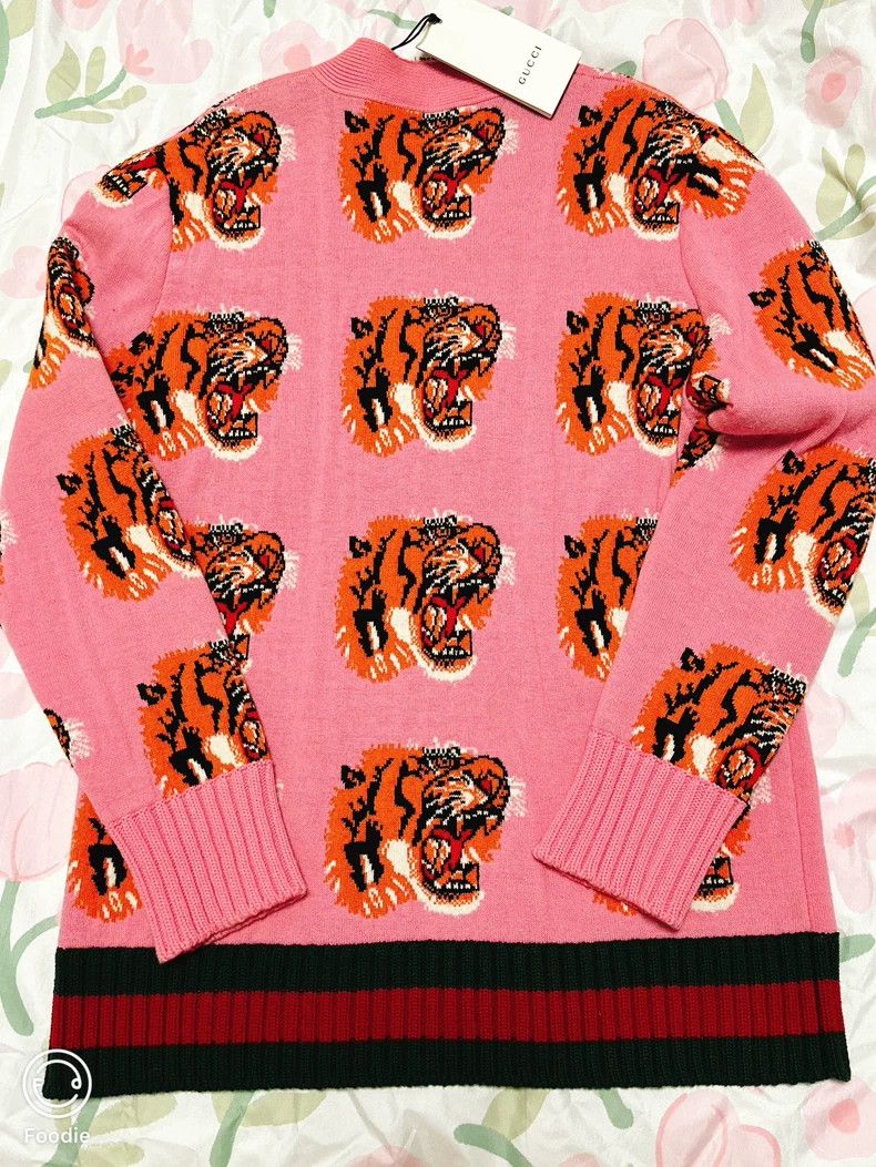 Gucci Gucci Pink tiger head sweater cardigan jacket Size US M / EU 48-50 / 2 - 2 Thumbnail