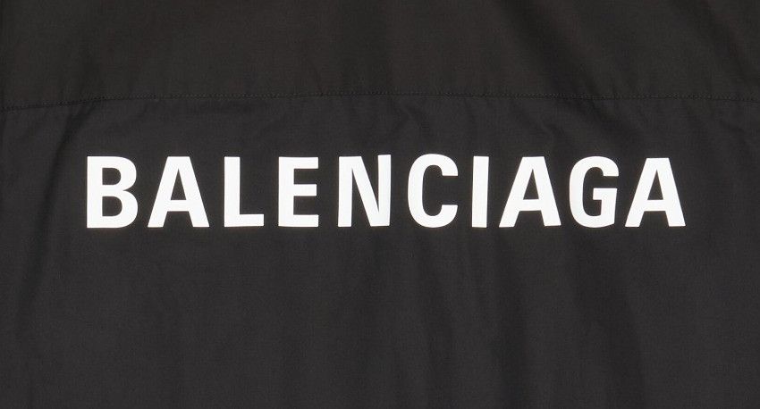 Balenciaga o1tr1nto0825 Shirt Oversized in Black Size US XXL / EU 58 / 5 - 7 Thumbnail