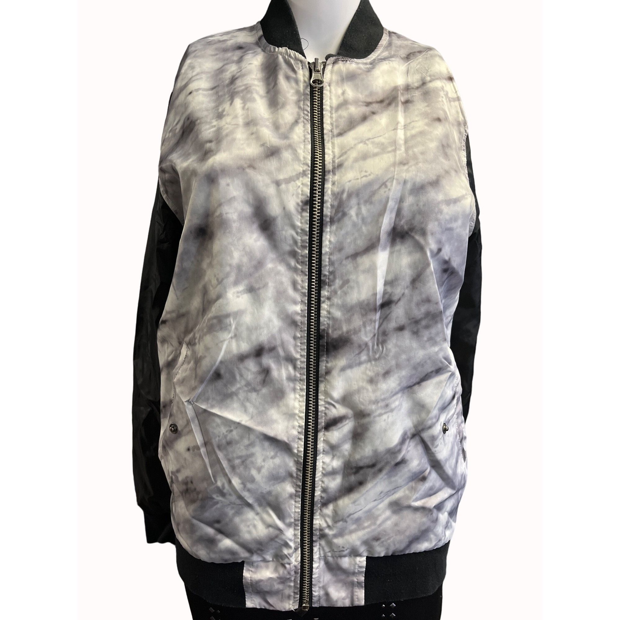 Carbon Carbon Women's Grey Windbreaker Jacket Size S SKU 6301 Size S / US 4 / IT 40 - 1 Thumbnail
