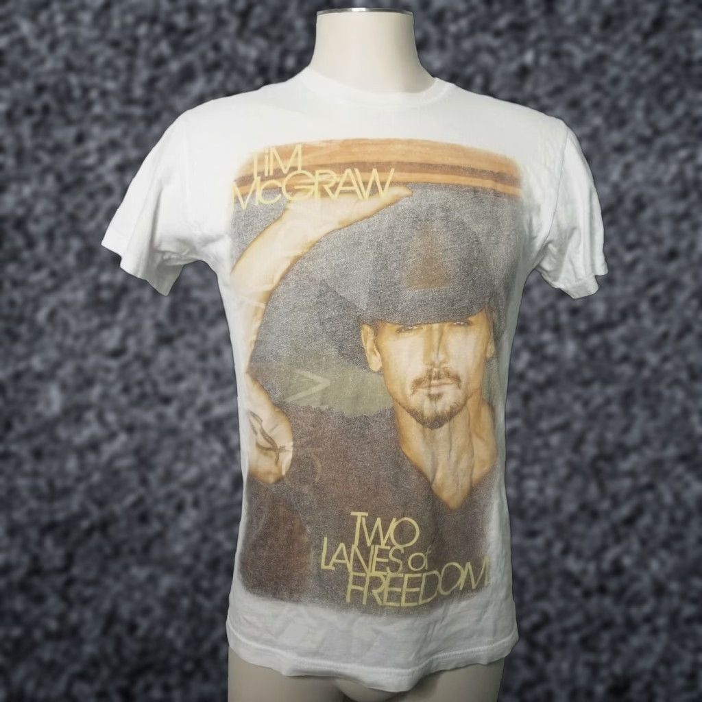Vintage Tim McGraw Two Lanes of Freedom Concert Shirt 2013 Tour Band Mens S White Size US S / EU 44-46 / 1 - 1 Thumbnail