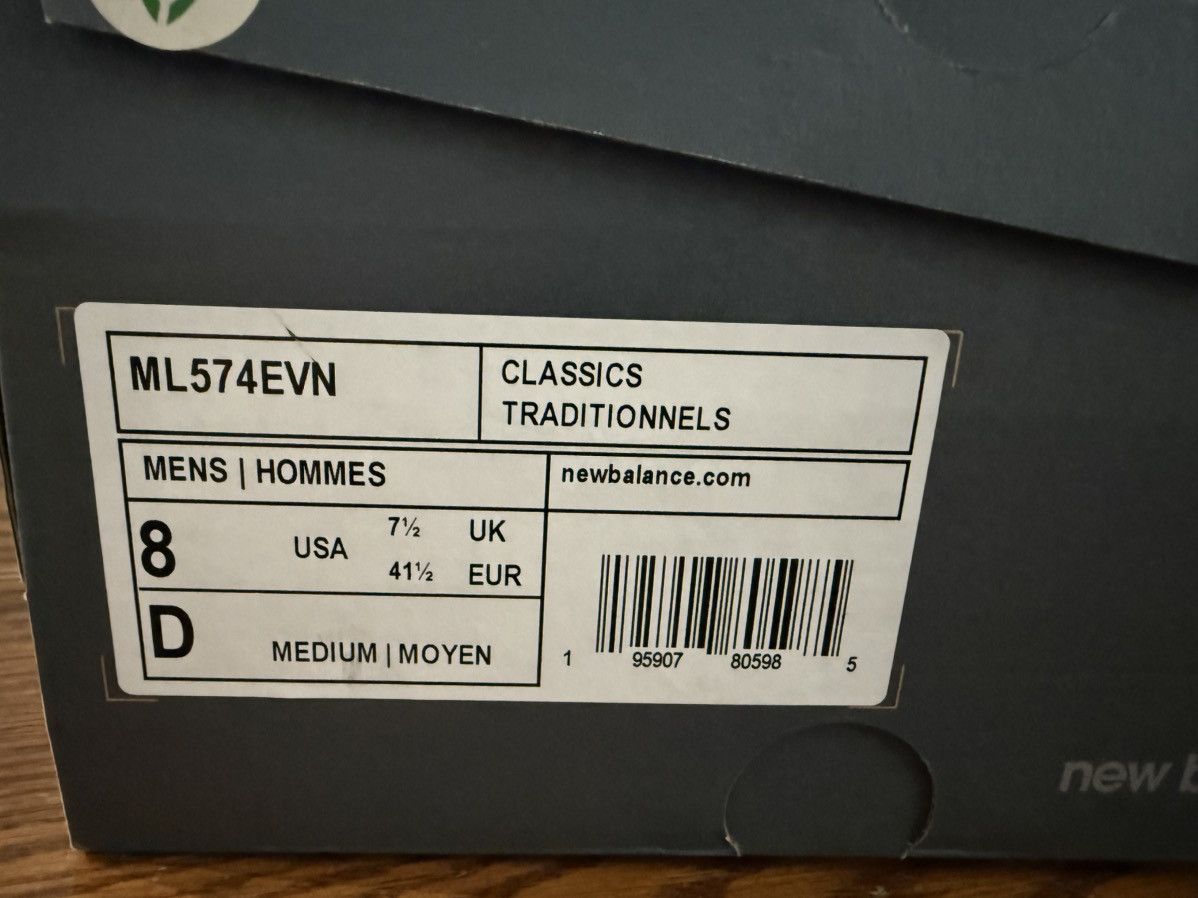 New Balance Men’s Newbalance 574 running shoe size 8 NEW Size US 8 / EU 41 - 2 Thumbnail