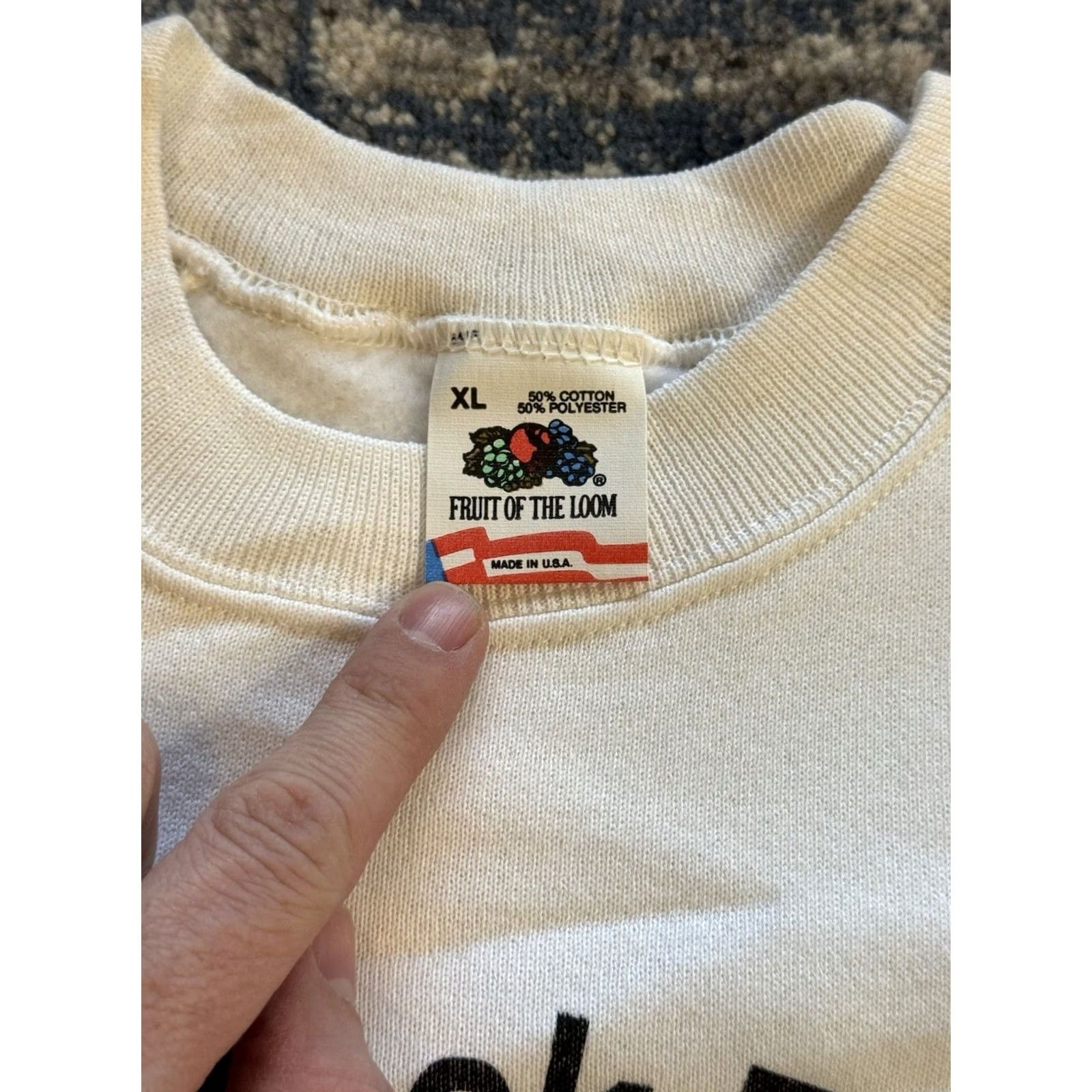Fruit Of The Loom VINTAGE 80s Put It Back Thief! Support Irish Northern Aid Sweatshirt XL White Nike? Size US XL / EU 56 / 4 - 3 Thumbnail
