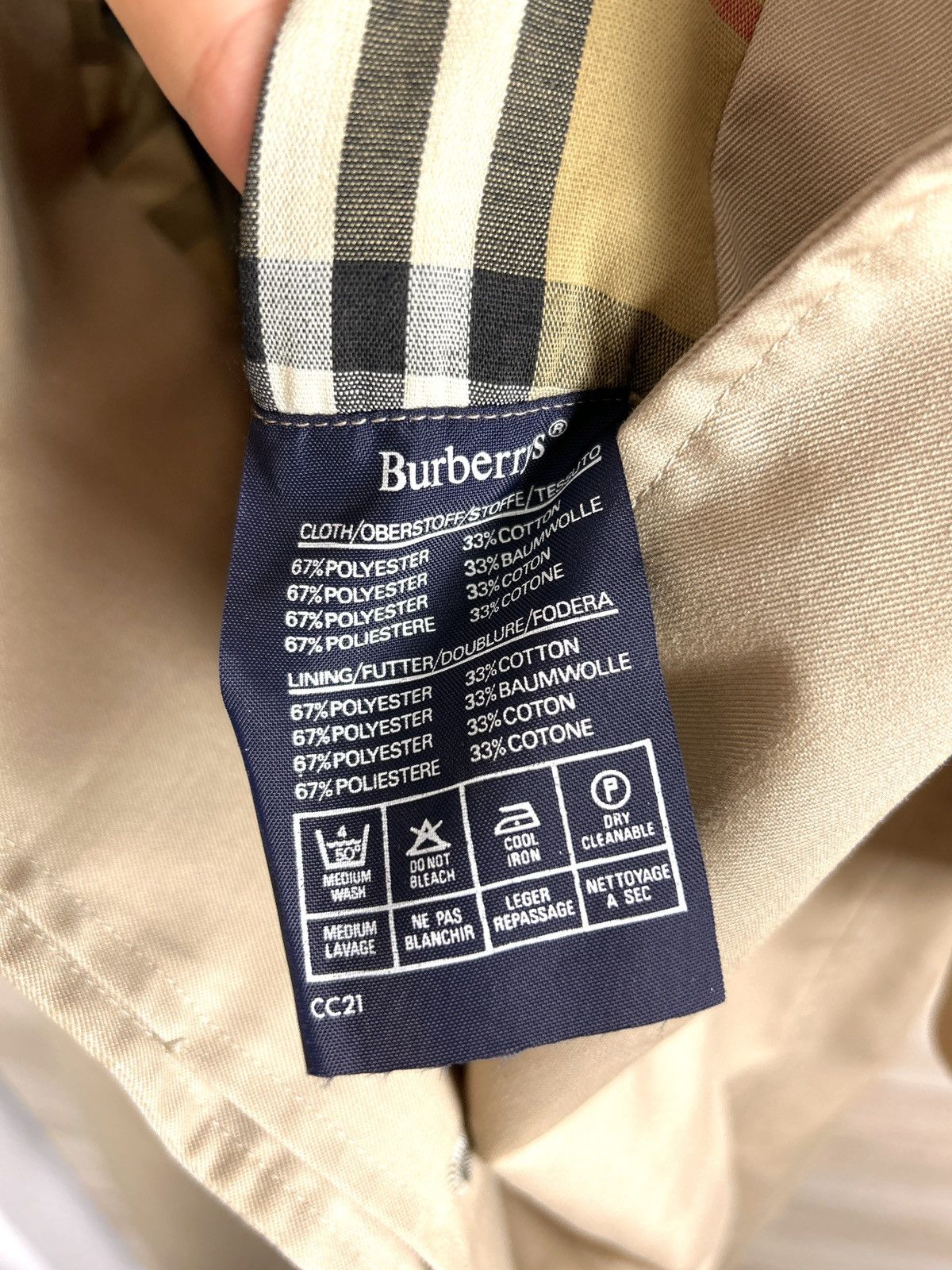 Burberry × Maison Margiela × Vintage Classic beige Burberrys Coat from 90s Size US M / EU 48-50 / 2 - 8 Thumbnail
