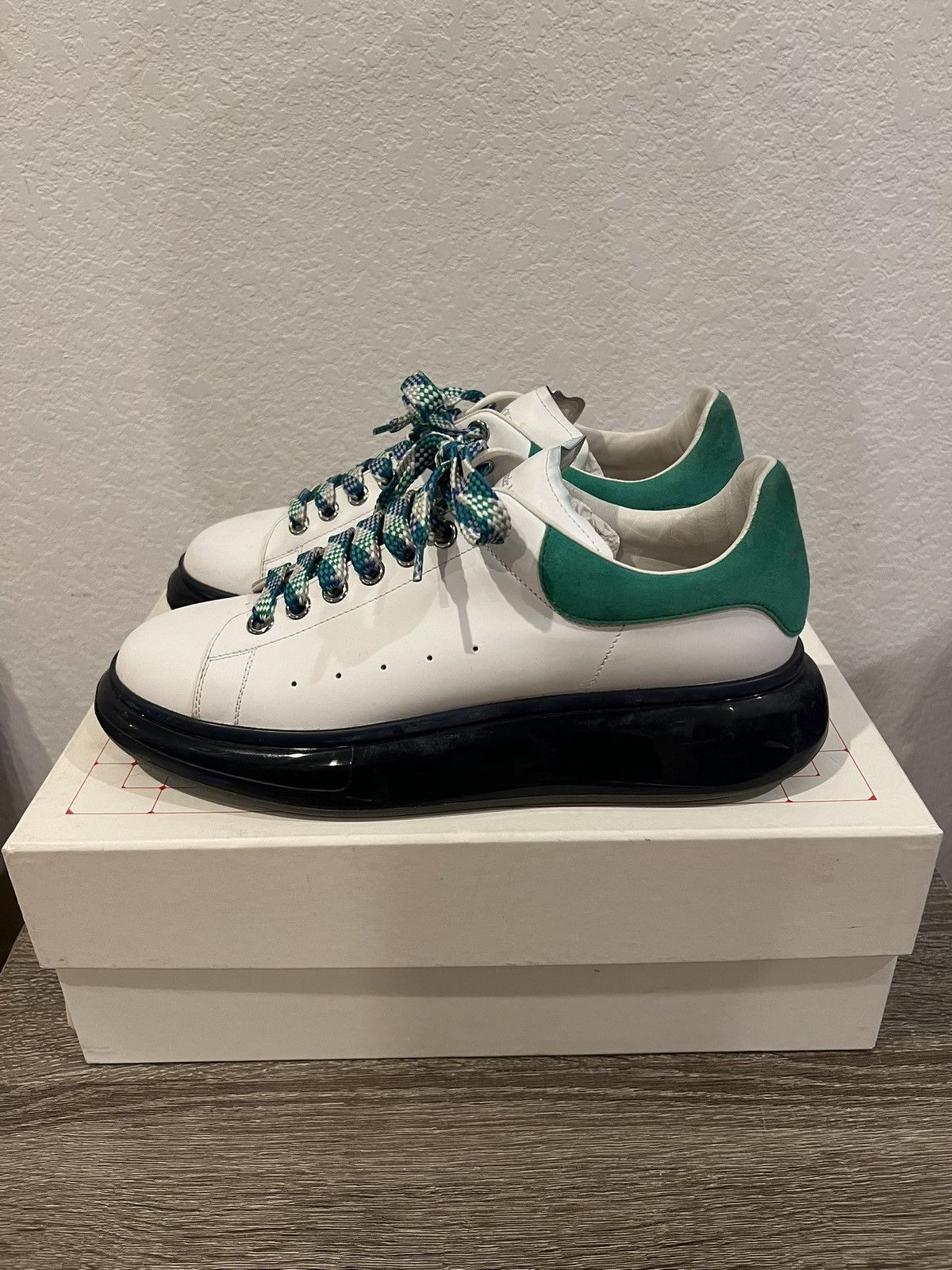 Alexander McQueen Alexander McQueen Oversized Sneaker 'White/Green' Size US 10 / EU 43 - 1 Thumbnail