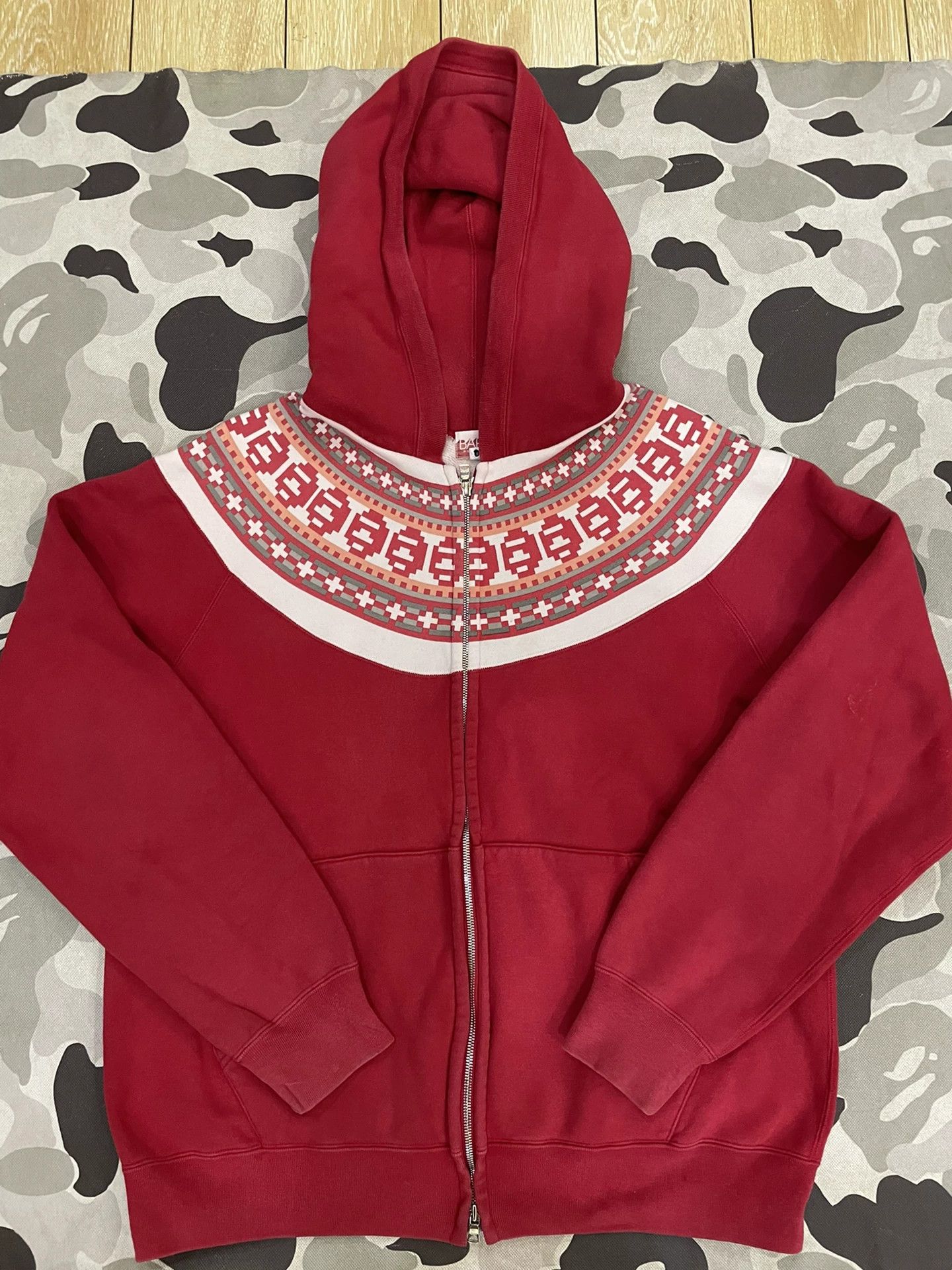 Bape Bape Red Glow Sweatshirt Pullover Size US L / EU 52-54 / 3 - 1 Thumbnail