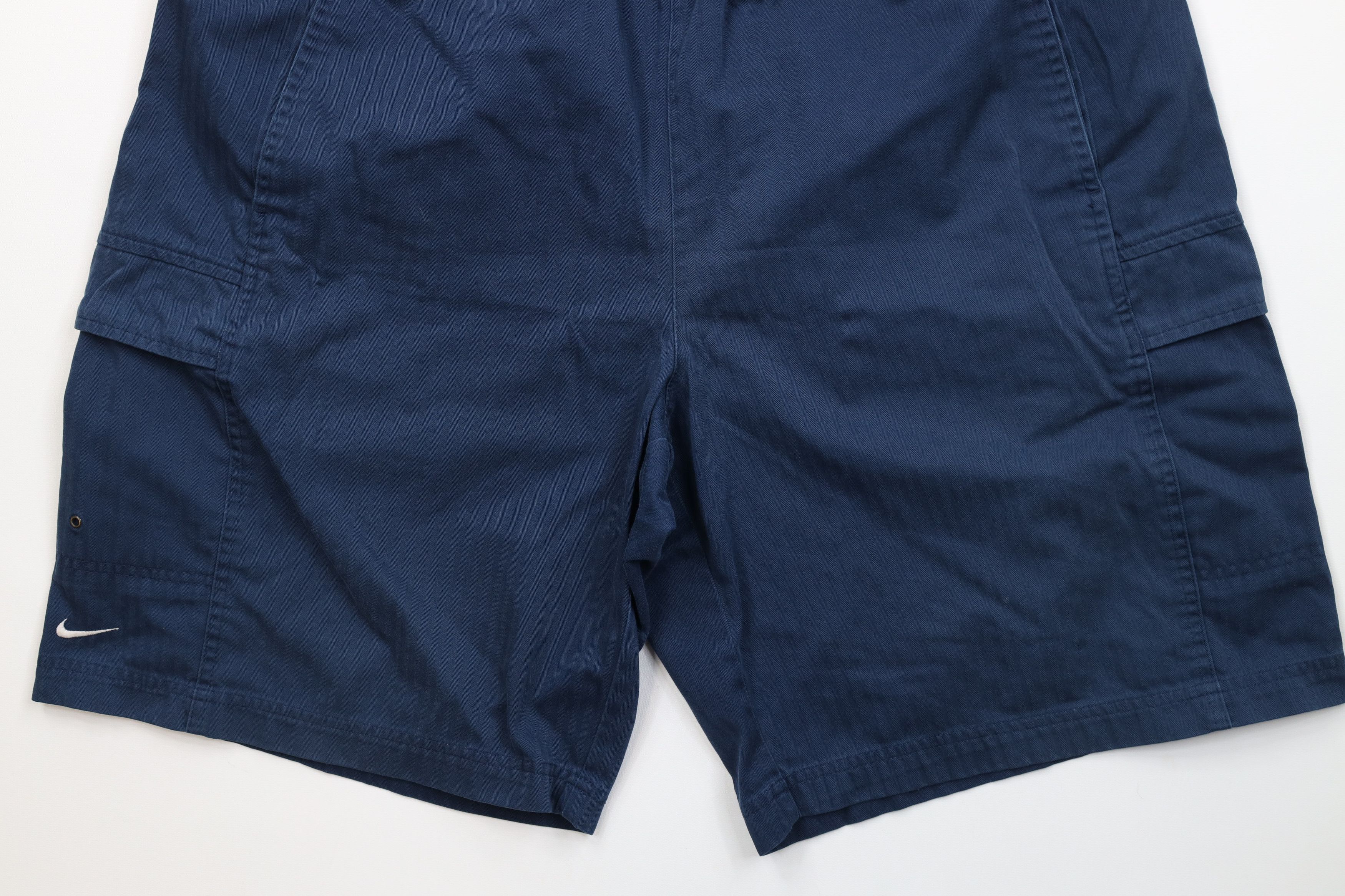 Nike Vintage Nike Scott Mini Swoosh Herringbone Cargo Shorts Size US 34 / EU 50 - 4 Thumbnail