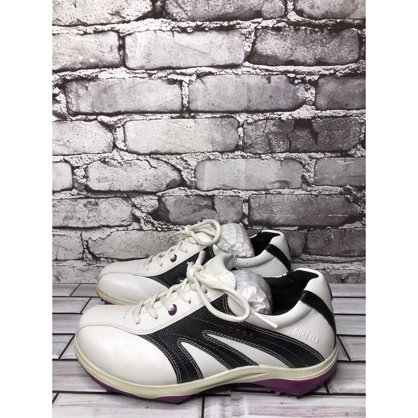 Ecco Ecco Gore Tex White Leather Black Purple Cleats Golf Shoes W Size US 6.5 / IT 36.5 - 5 Thumbnail