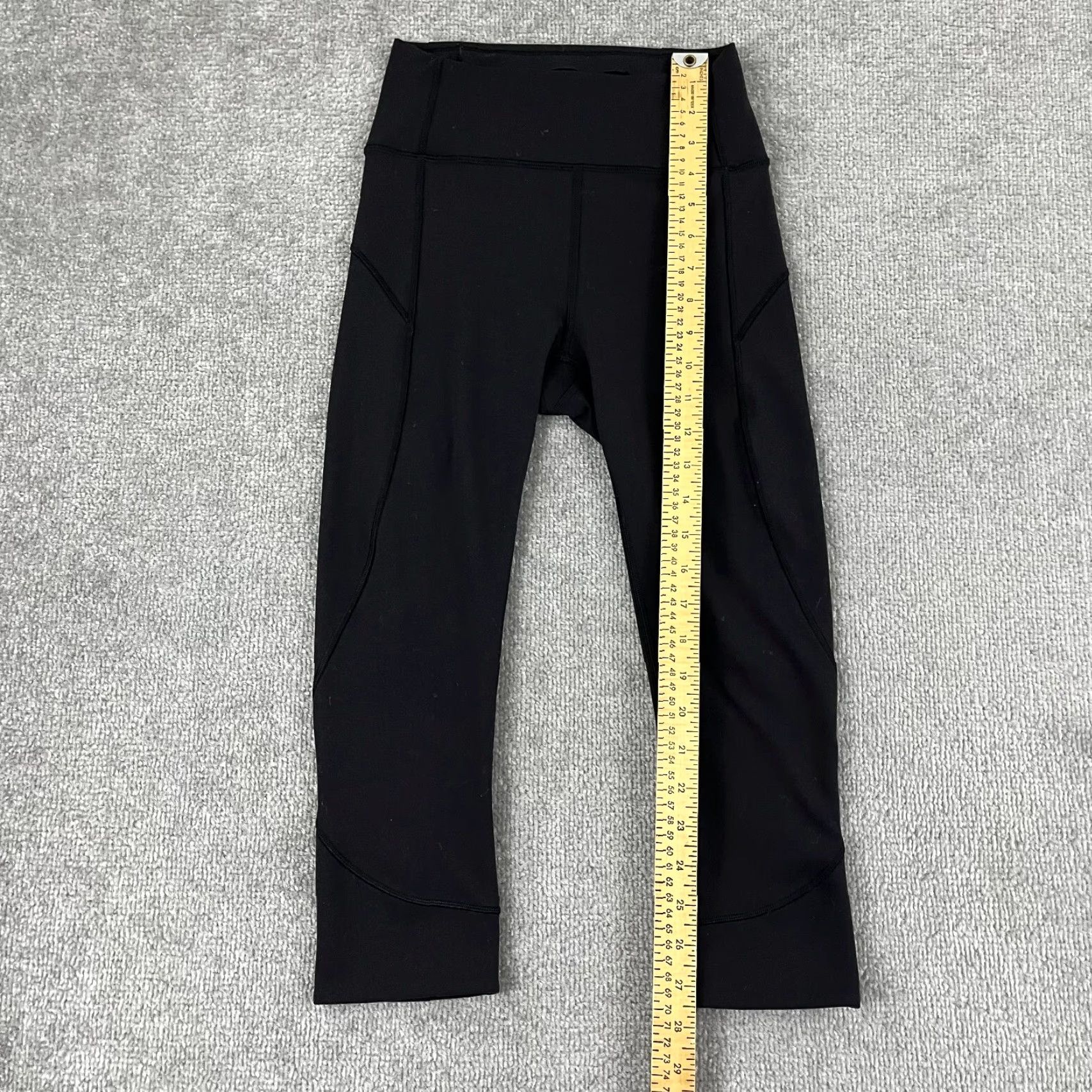 Lululemon Lululemon In Movement Crop Leggings Womens Size 4 19" Black Everlux Athletic Activewear Size 27" / US 4 / IT 40 - 6 Thumbnail