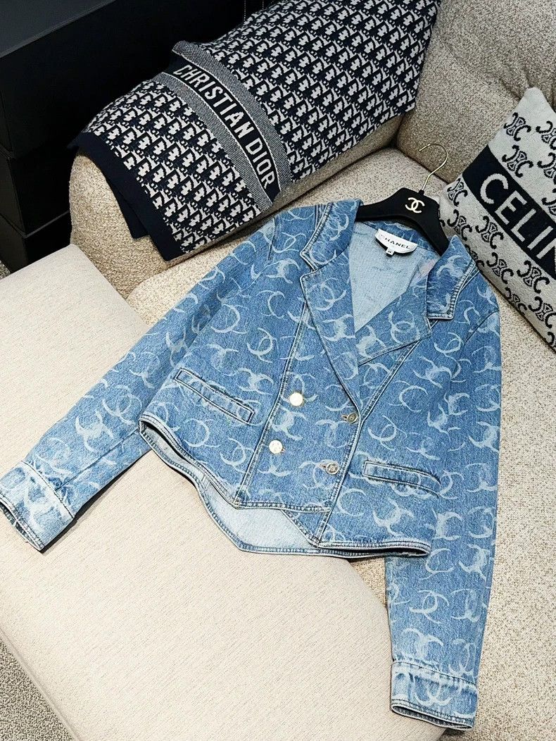 Chanel Chanel 23B blue full-print graffiti double C long-sleeved Size XS / US 0-2 / IT 36-38 - 2 Thumbnail