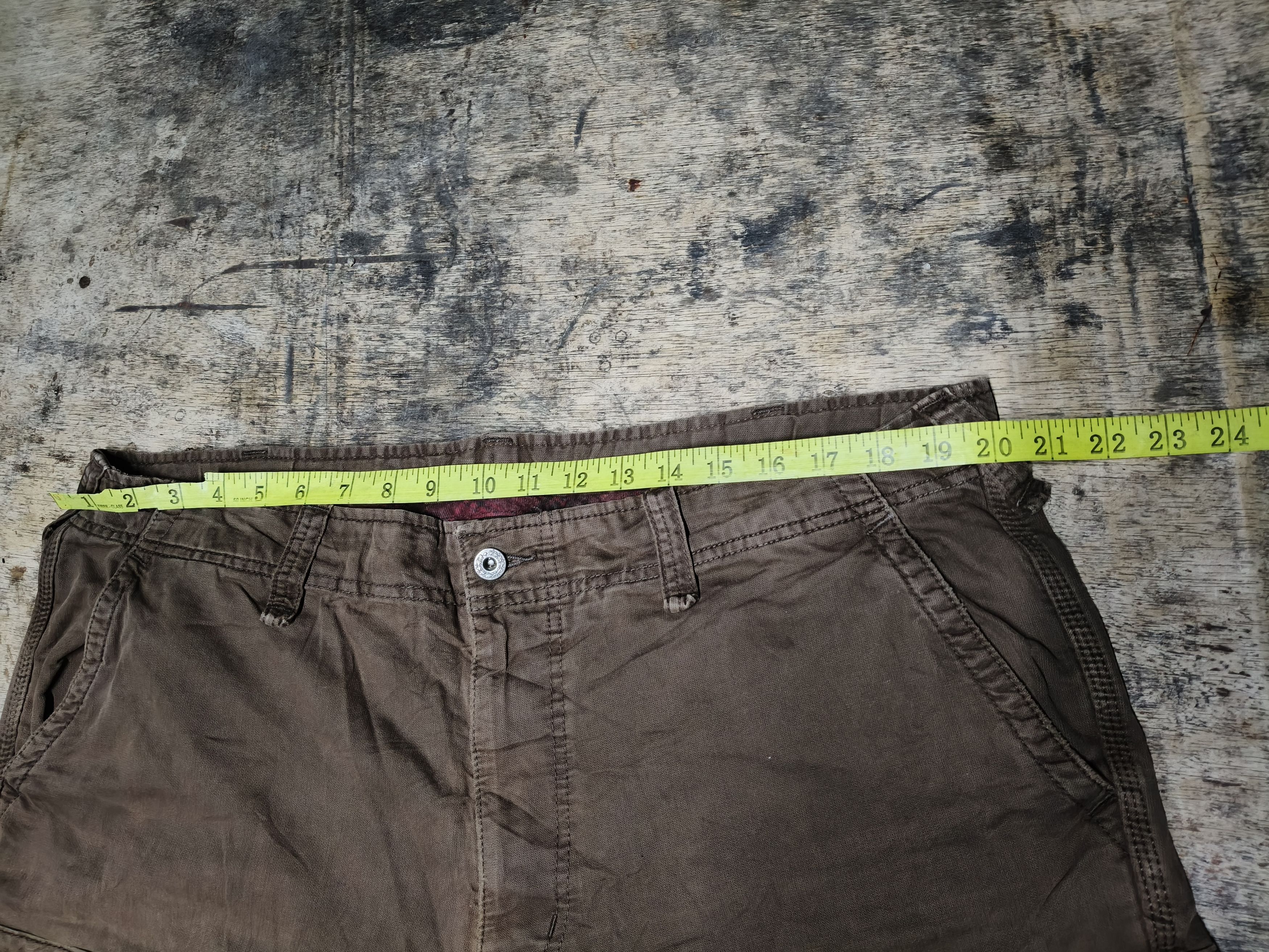 Uniqlo Vintage Uniqlo Quarter Cargo Pants zipper pocket Size US 40 / EU 56 - 9 Thumbnail