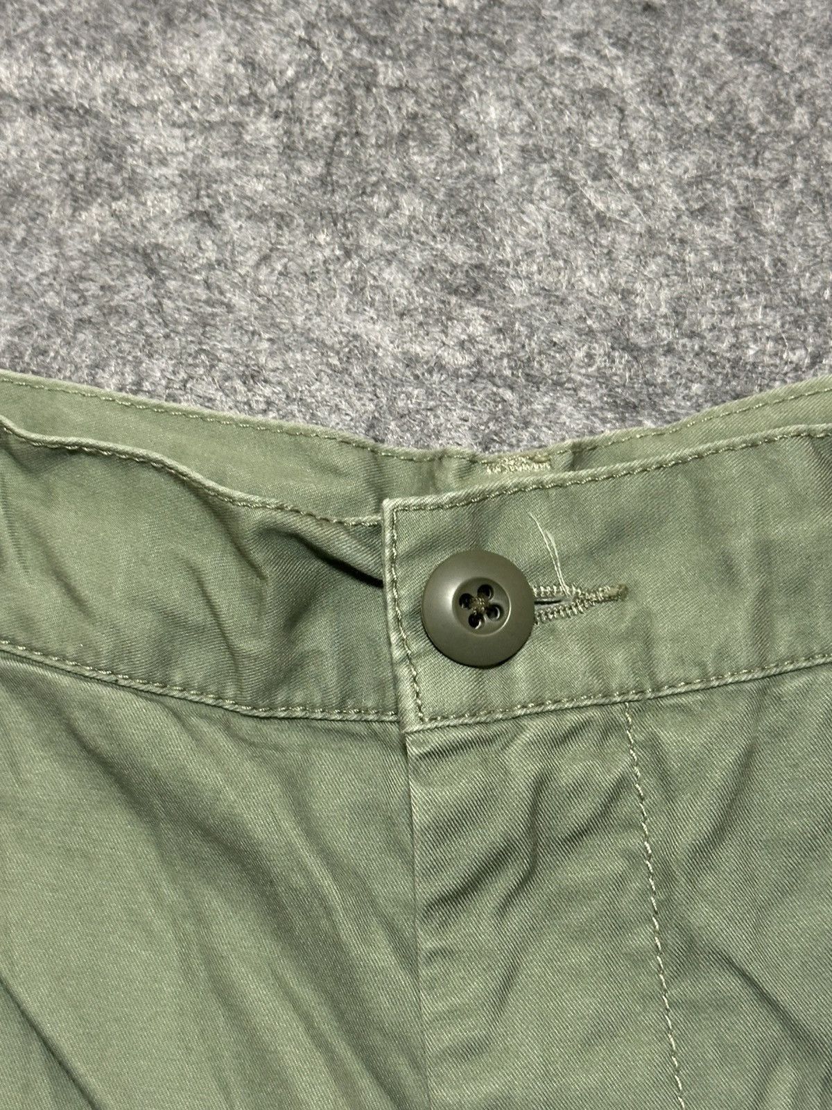 Beams Japan Beam cargo shorts with a wide cut and large cargo pockets. Size US 34 / EU 50 - 7 Thumbnail