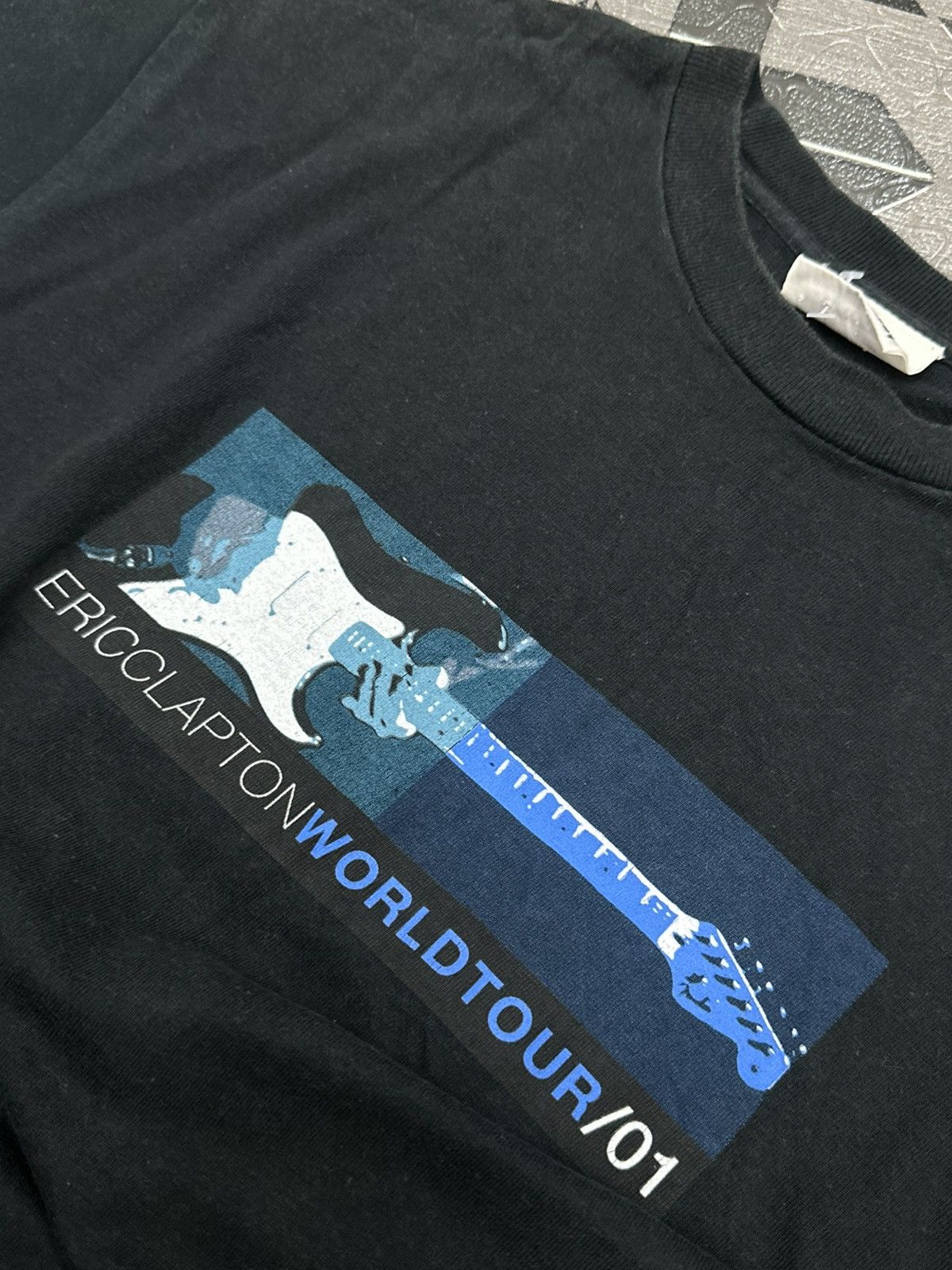 Band Tees Vintage Eric Clapton World Tour 2001 (Japan) T Shirt Size US M / EU 48-50 / 2 - 7 Thumbnail