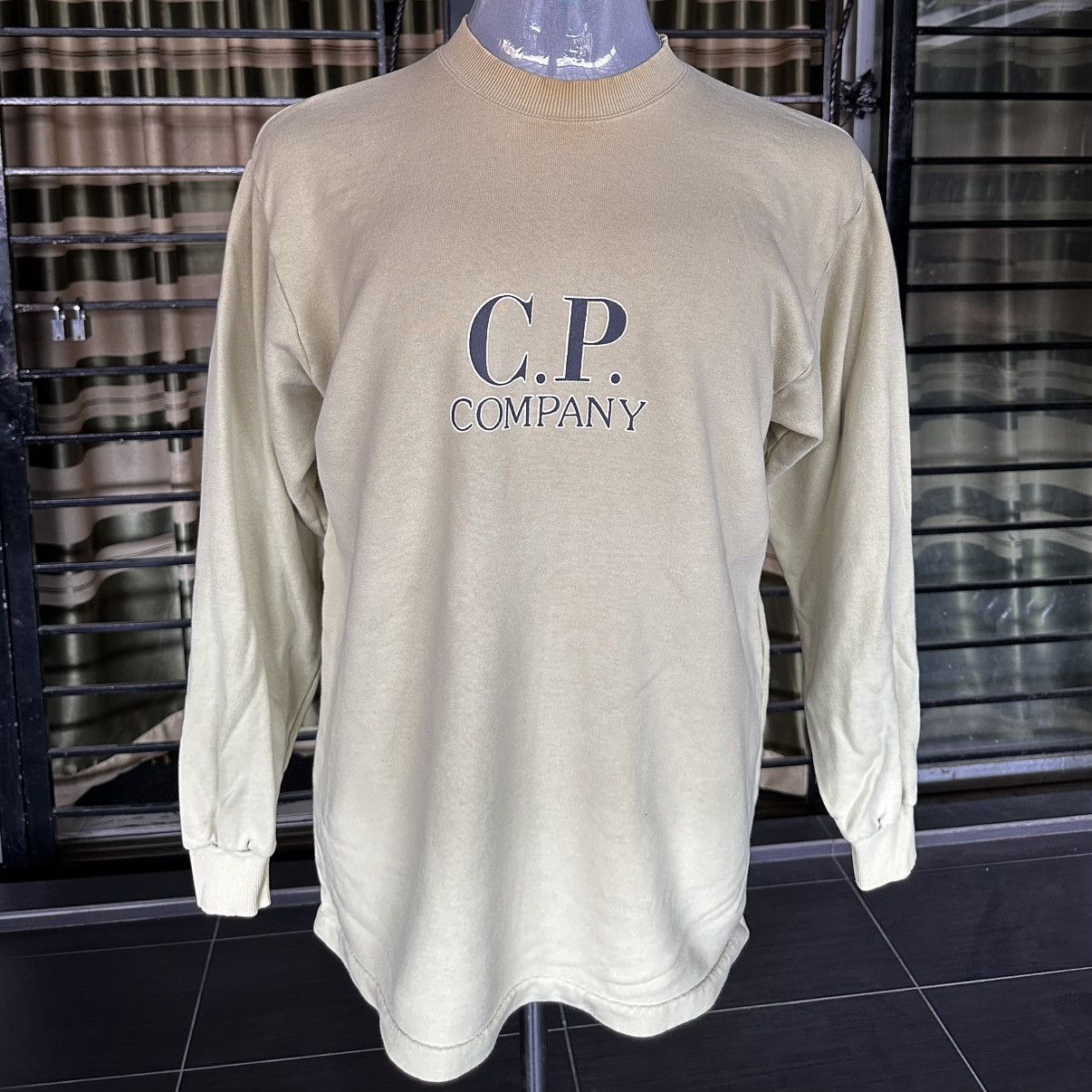 C.P. Company C.P Company Big Logo Crewneck Sweatshirt Size US L / EU 52-54 / 3 - 1 Thumbnail