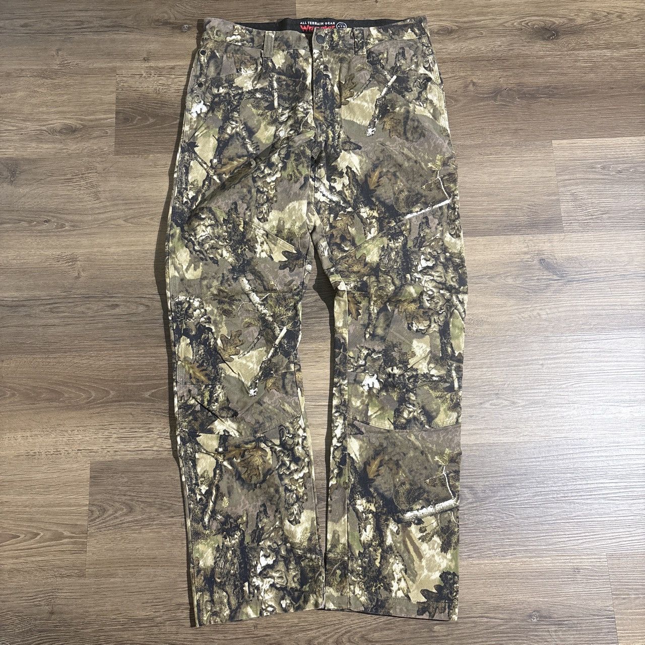 Wrangler Wrangler All Terrain Gear Camo Pants Size 34x32 Size US 34 / EU 50 - 1 Thumbnail