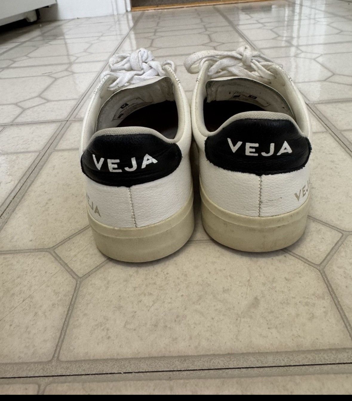 Veja Veja Women’s sneakers Size US 7 / IT 37 - 7 Thumbnail