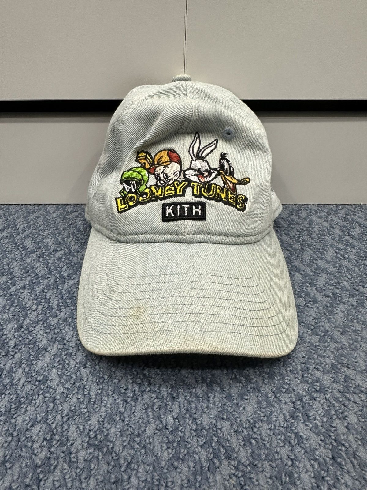 Kith KITH X LOONEY TUNES DENIM HAT Size ONE SIZE - 1 Thumbnail
