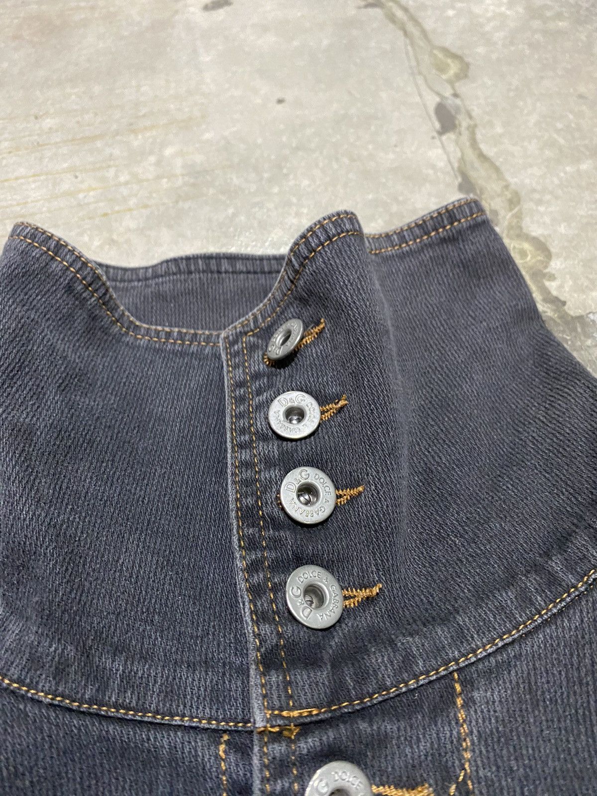 Dolce & Gabbana 1990s Dolce Gabbana Multibutton Quilted denim trucker jacket Size US XS / EU 42 / 0 - 8 Thumbnail